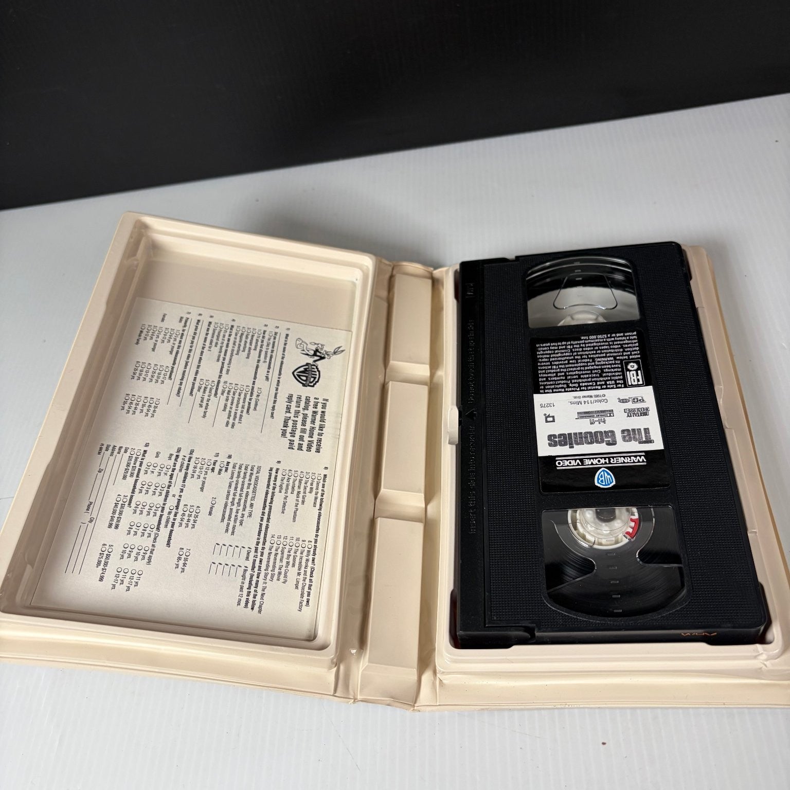 The Goonies VHS 1994 Adventure Family Original Release Warner Bros Clamshell