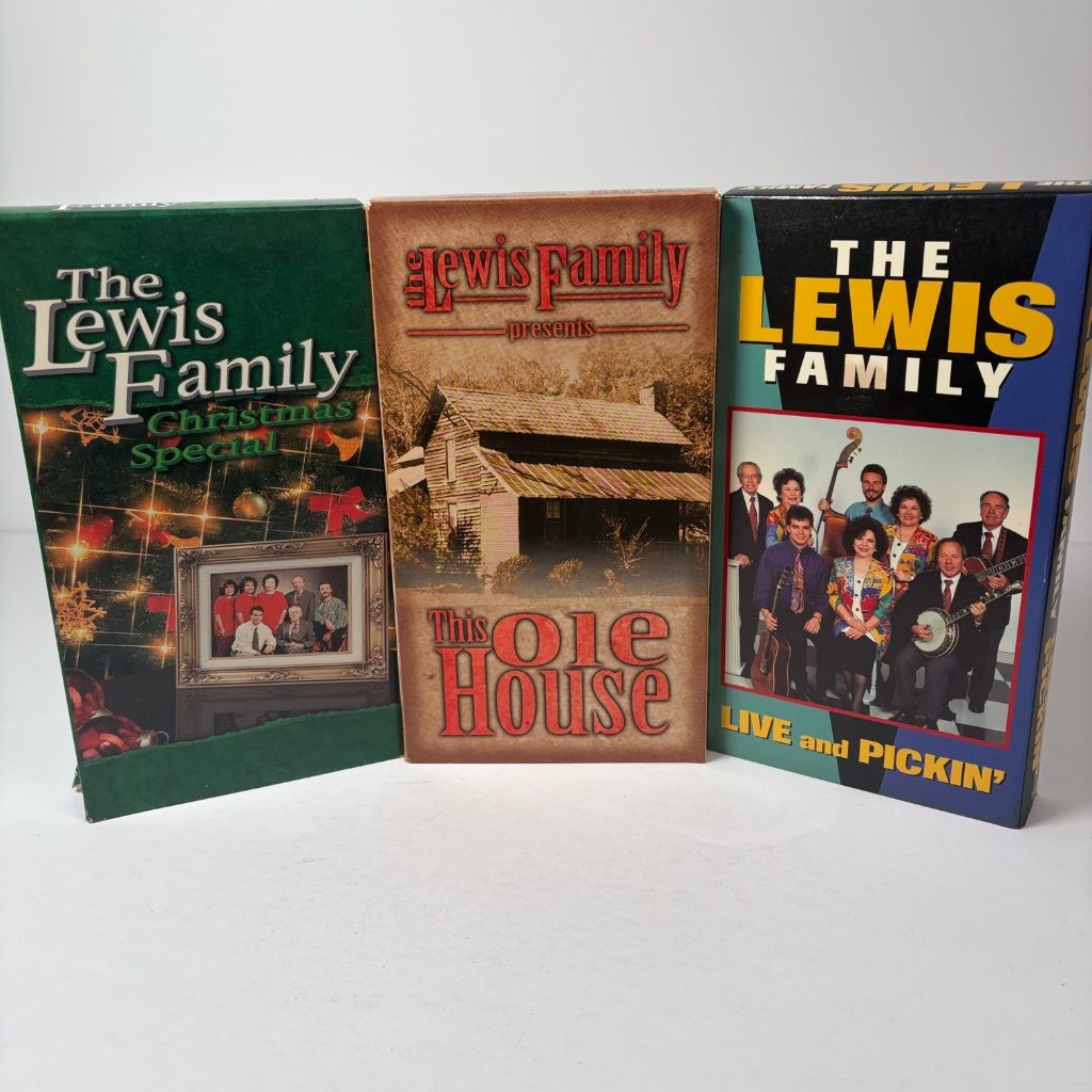 The Lewis Family VHS Lot of 3 Christmas Special This Ole House Live and Pickin