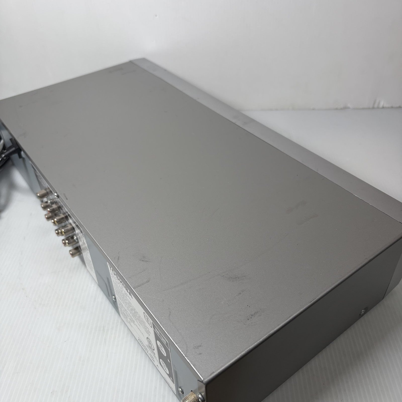 Toshiba SD-V393SU DVD Player VCR Combo VHS Hi-Fi Stereo Progressive Scan