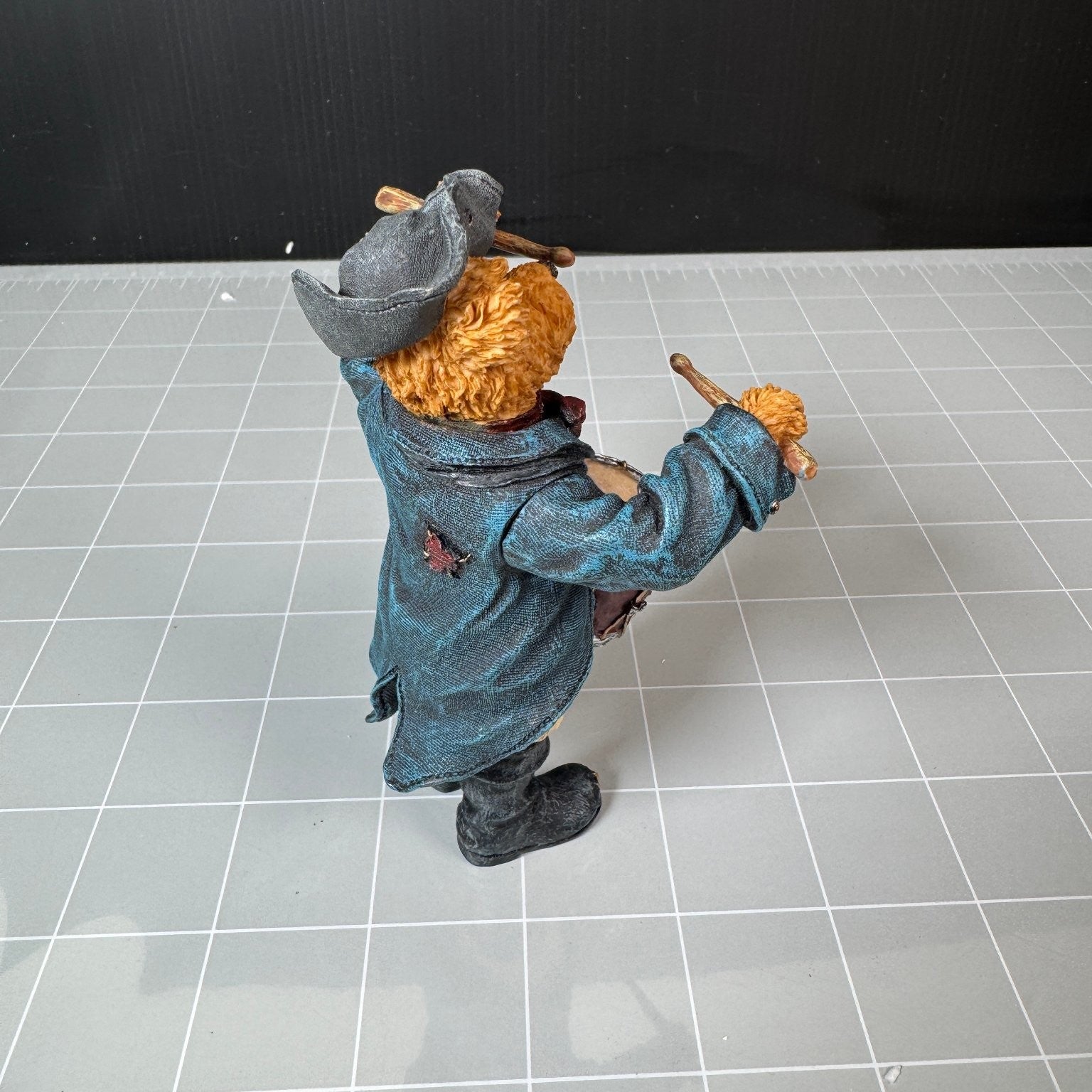 Thomas Drummer True Blue Shoe Box Bear Style 3248 Resin Figure in Original Box