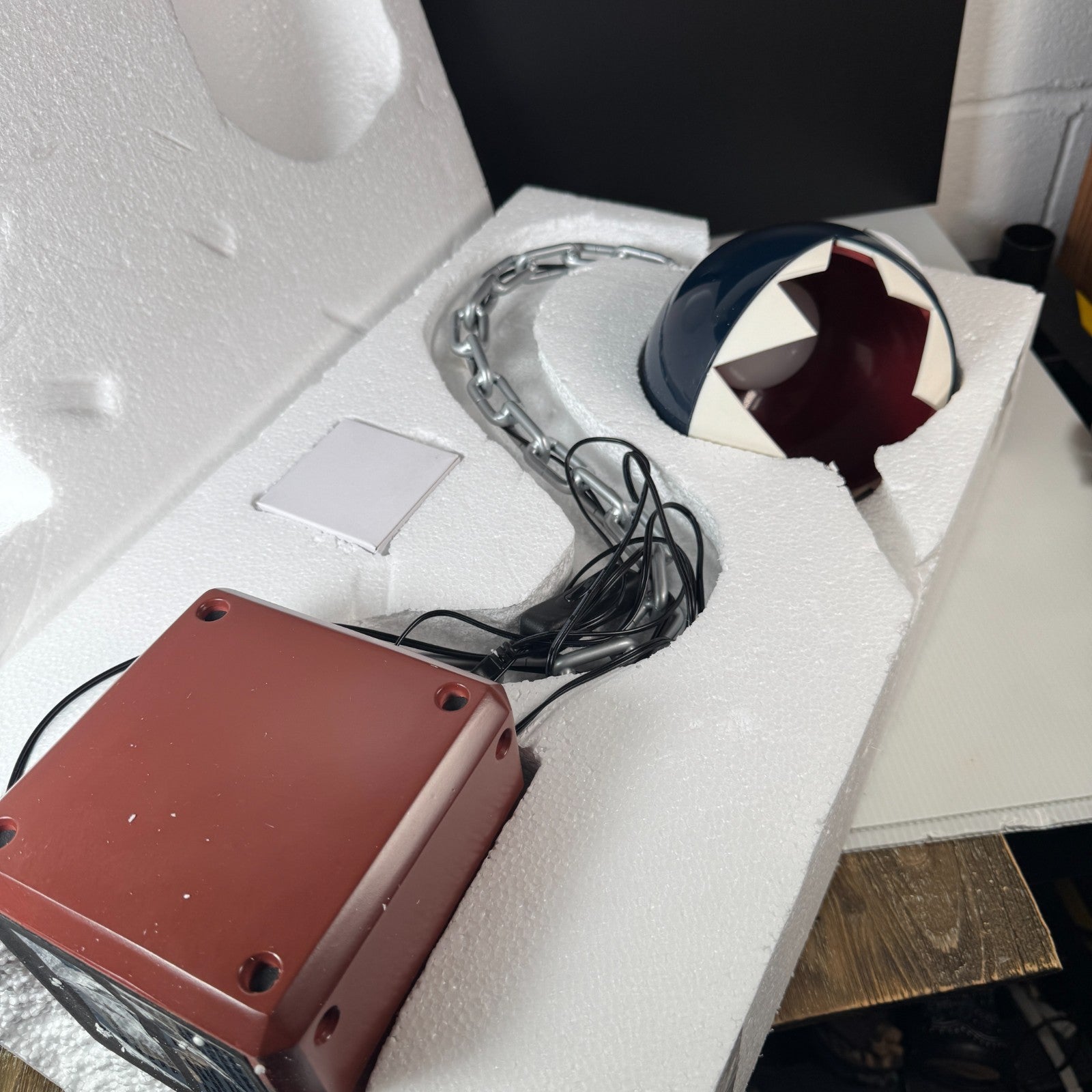 Rare Super Mario Brothers Bros Chain Chomp Lamp Light Game Room Collectible