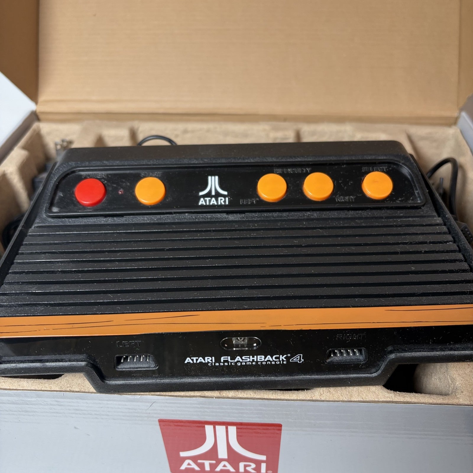 Atari Flashback 4 Classic Game Console 40th Anniversary in Box 2 Joysticks