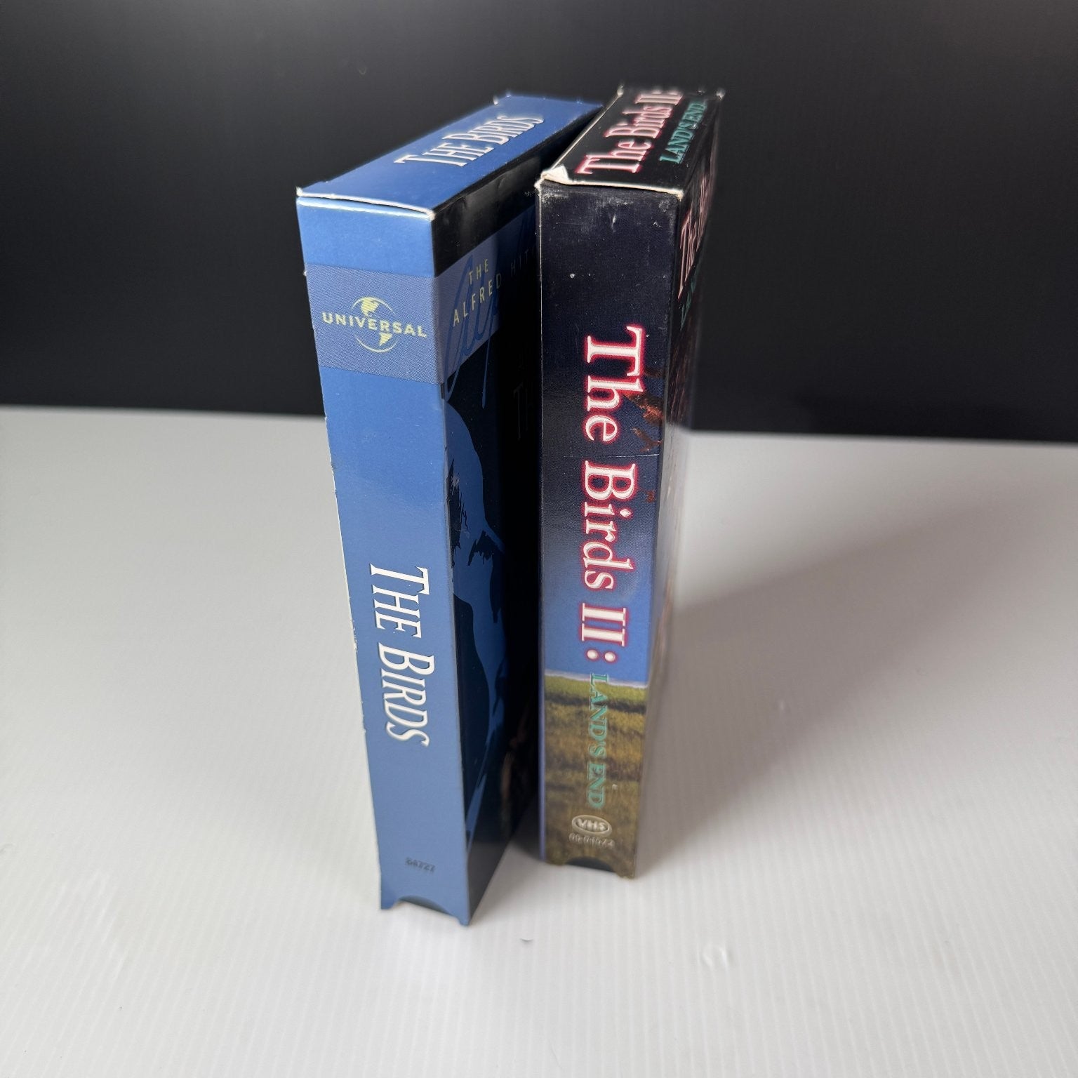 The Birds & The Birds II Lot of 2 VHS 1963 Horror Alfred Hitchcock Collection