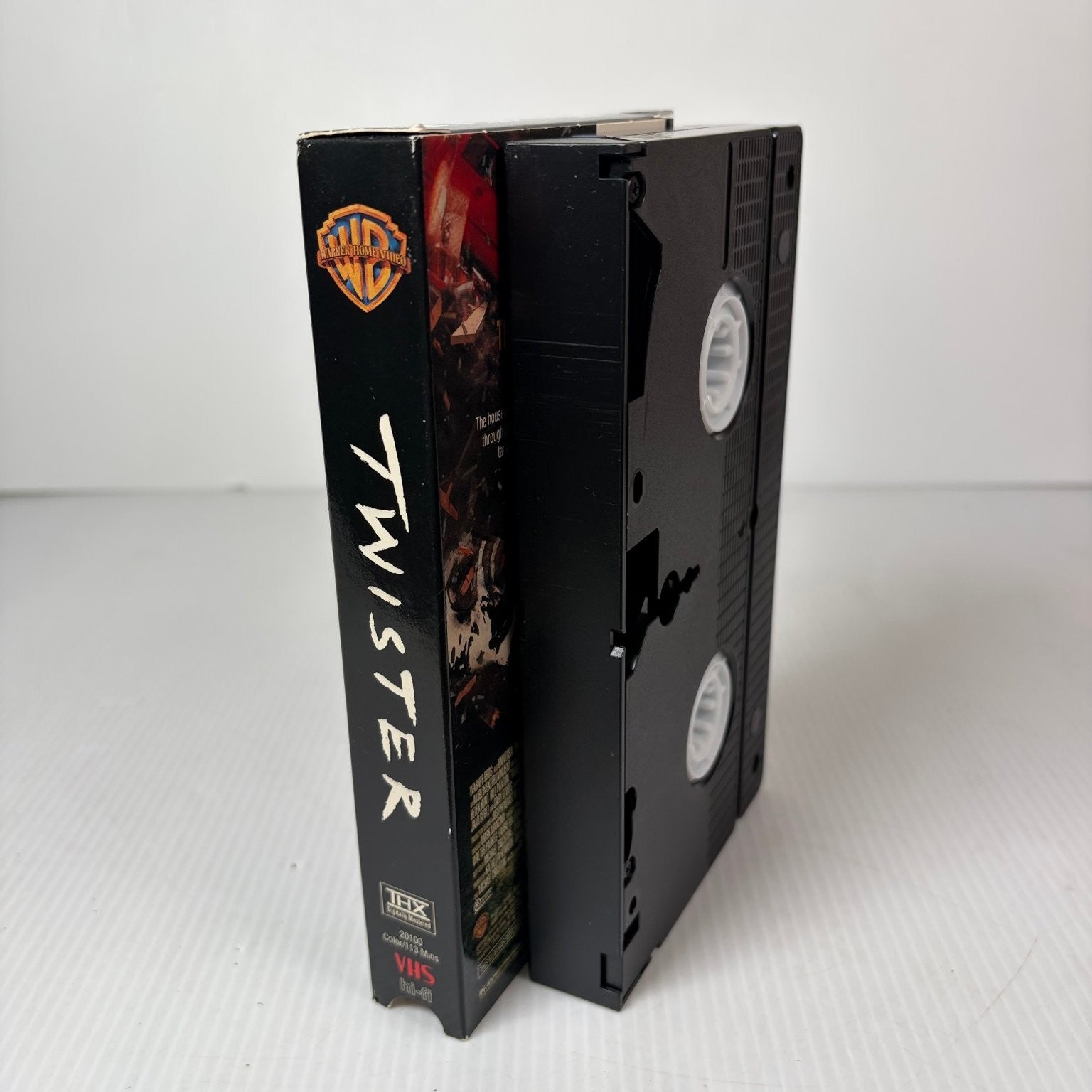 Twister VHS 1996 Action Adventure Disaster THX Mastered Warner Bros.