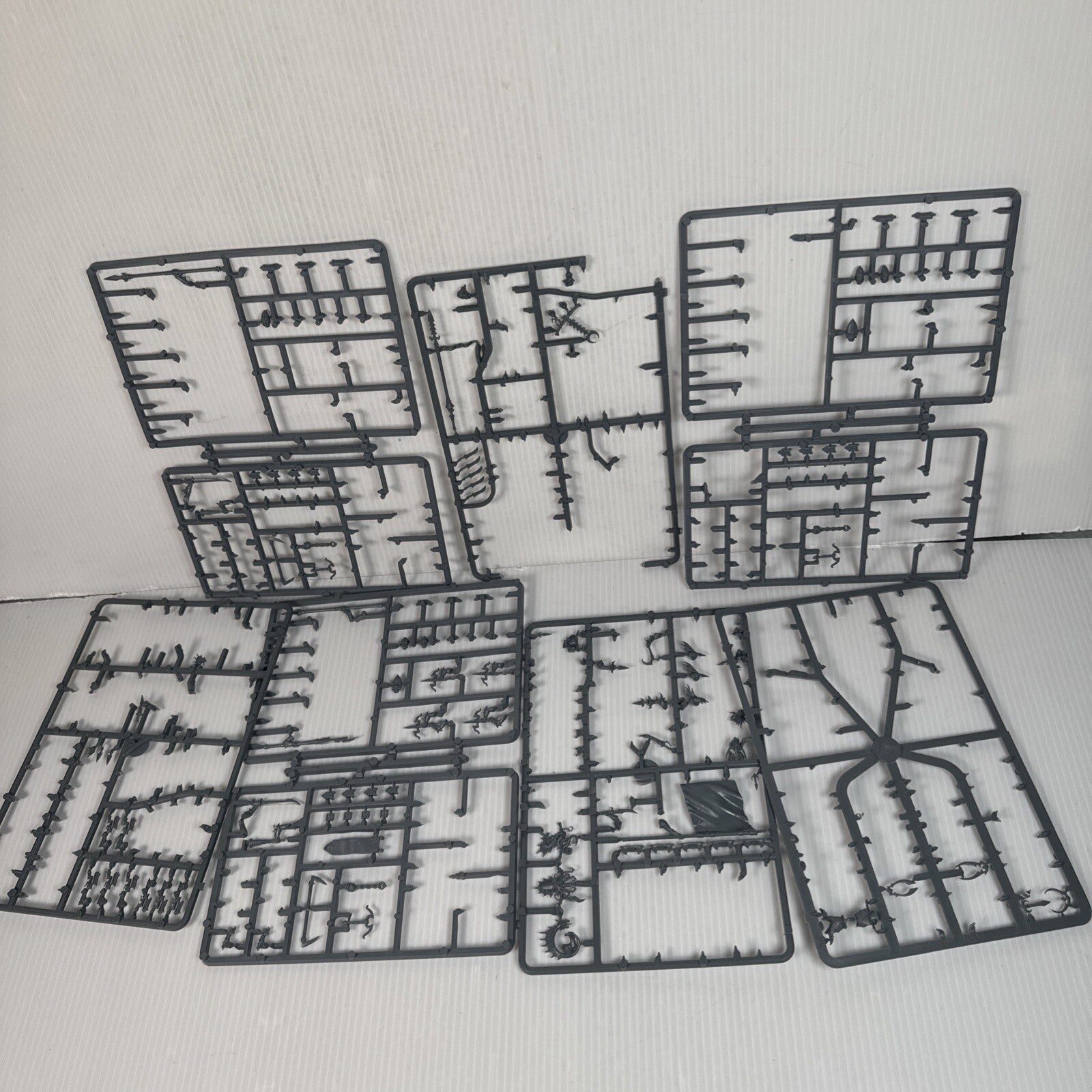 Warhammer Dark Elf Battalion Box With Bits & Sprues INCOMPLETE VTG WFB 1999