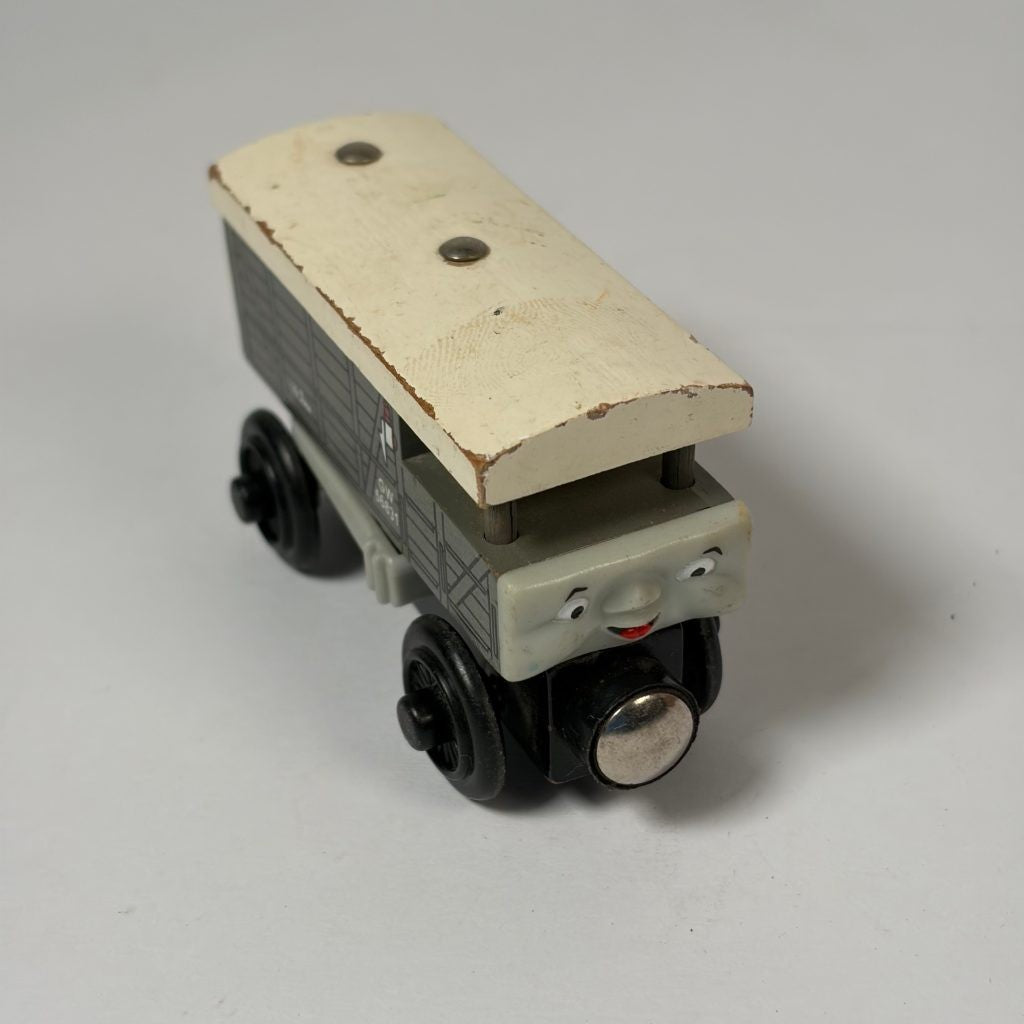 Thomas & Friends Wooden Railway Toad Brake Van GW 56831 Magnetic Train Car