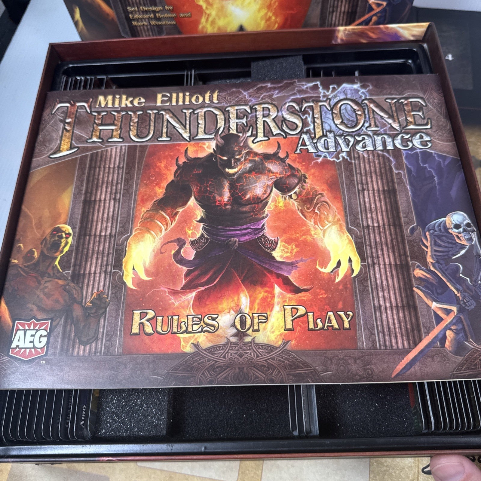 Thunderstone Advance Towers of Ruin Deck Building Game AEG Complete