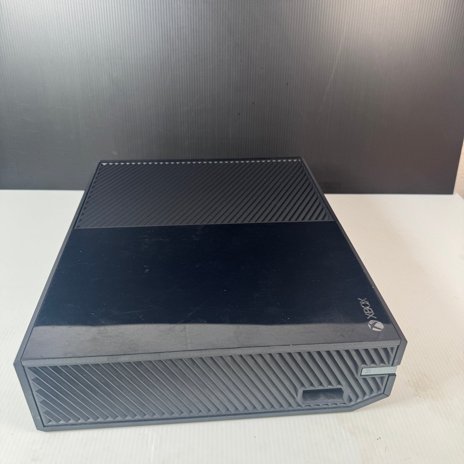 Microsoft Xbox One Original Console Bundle With GTA 5 & Assasin's Creed Unity