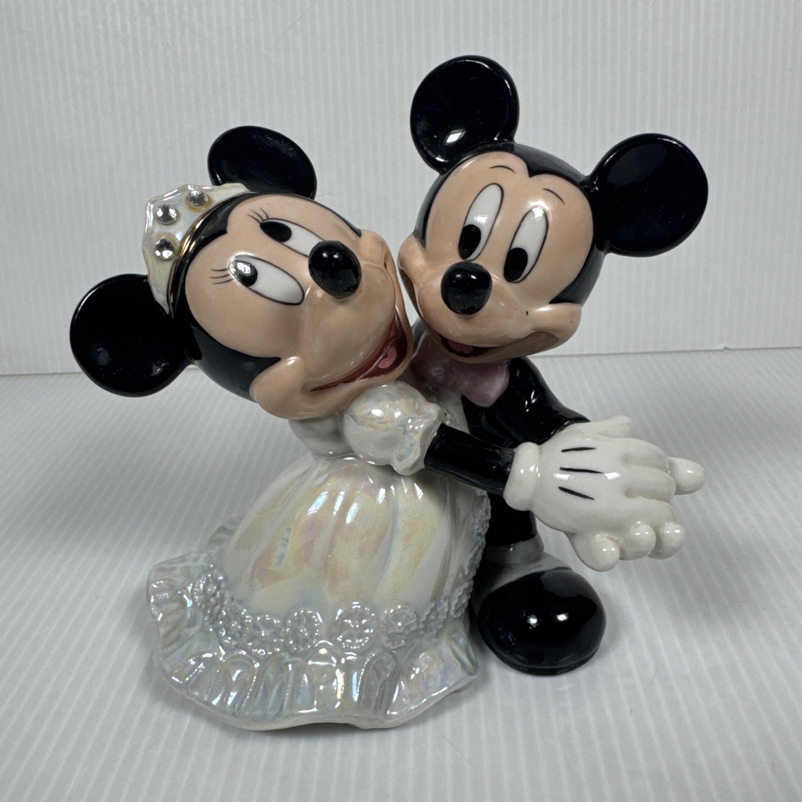 Disney Mickey and Minnie Mouse Bride and Groom Porcelain Figurine / Cake Topper