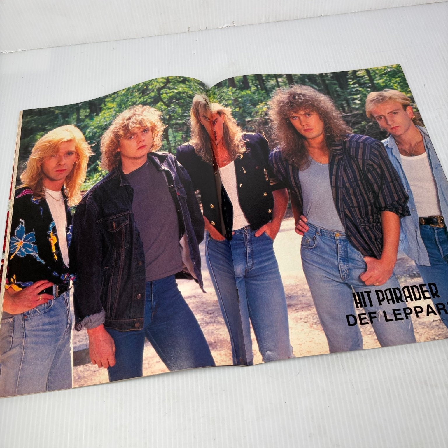 Hit Parader November 1987 Motley Crue Magazine Def Leppard Centerfold Music