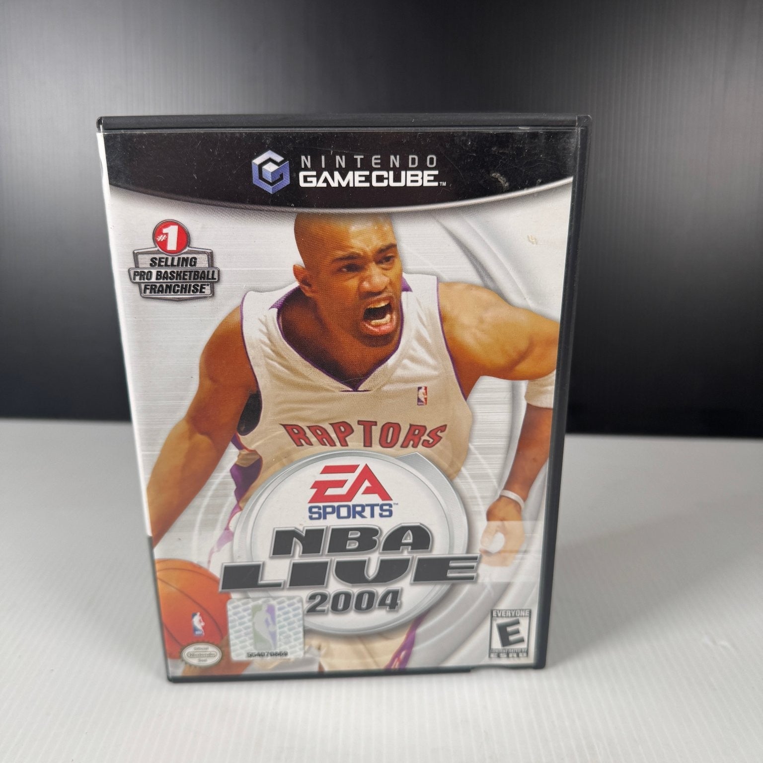 NBA Live 2004 Nintendo GameCube Video Game EA Sports Multiplayer