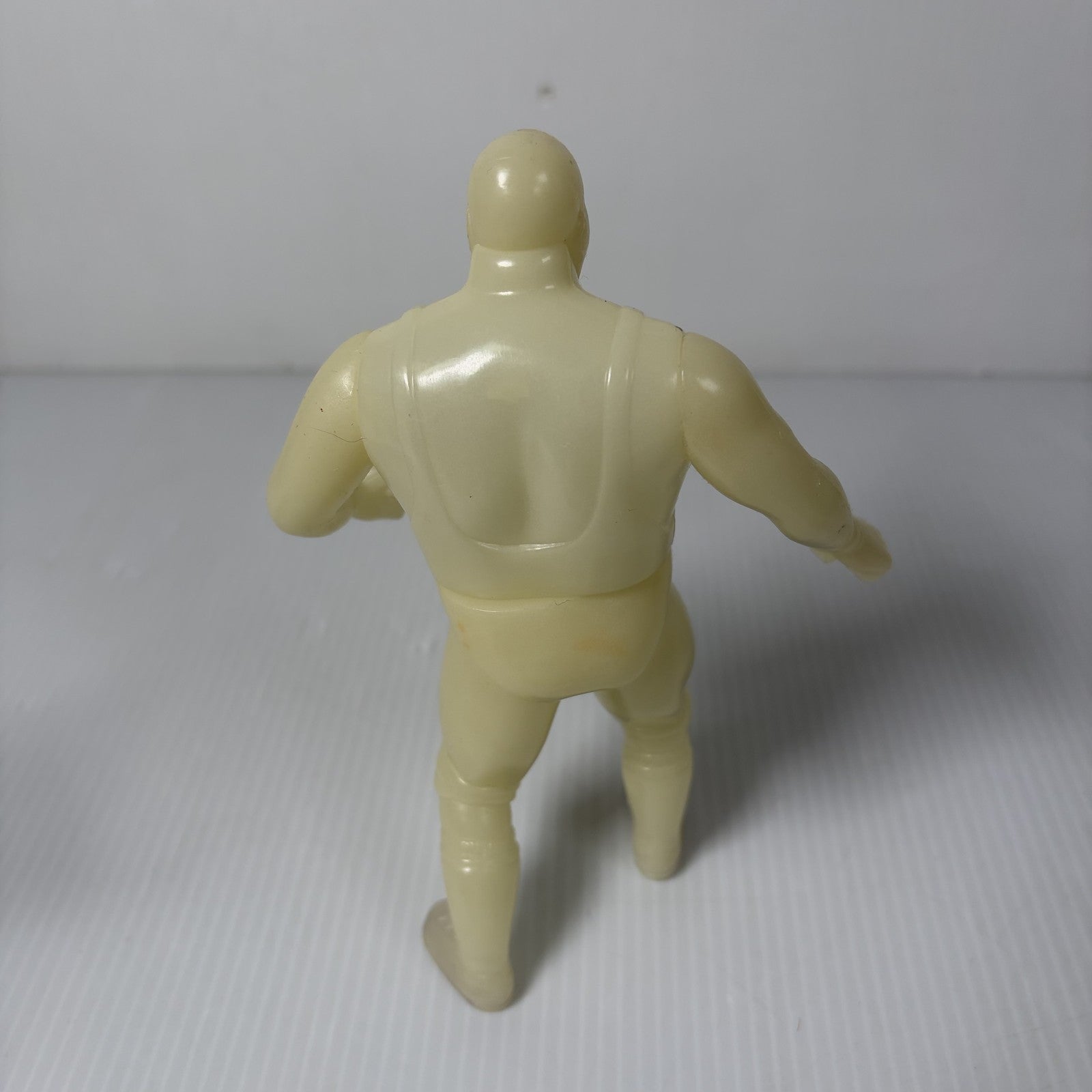 Legends of Pro Wrestling Glow in the Dark Figures Set of 4 WWF Bundy, Butcher