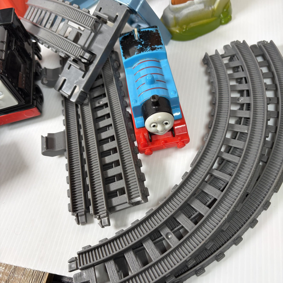 Thomas & Friends TrackMaster Train Set Lot Thomas, Diesel, Track & Buildings