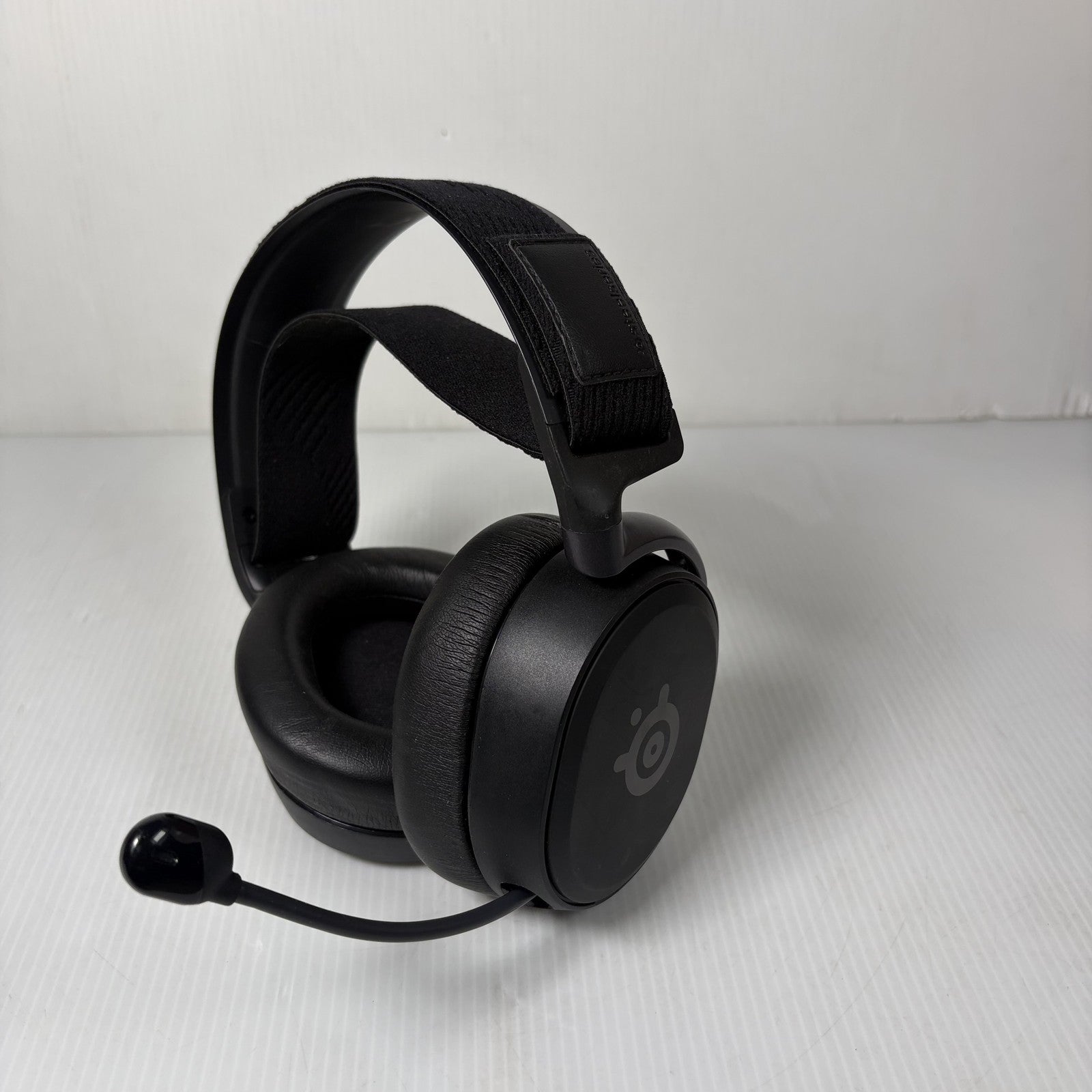 AS IS Untested SteelSeries Wireless Gaming Over-Ear Headset (No Power Adapter)