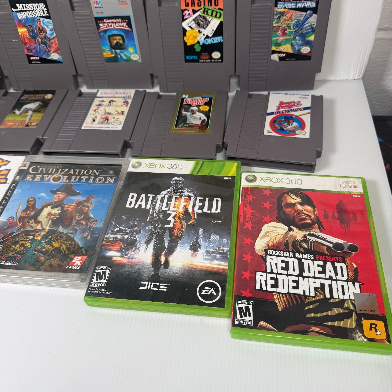 Mixed Lot of 20 Retro Games NES, Genesis, Xbox 360 & More Red Dead Redemption