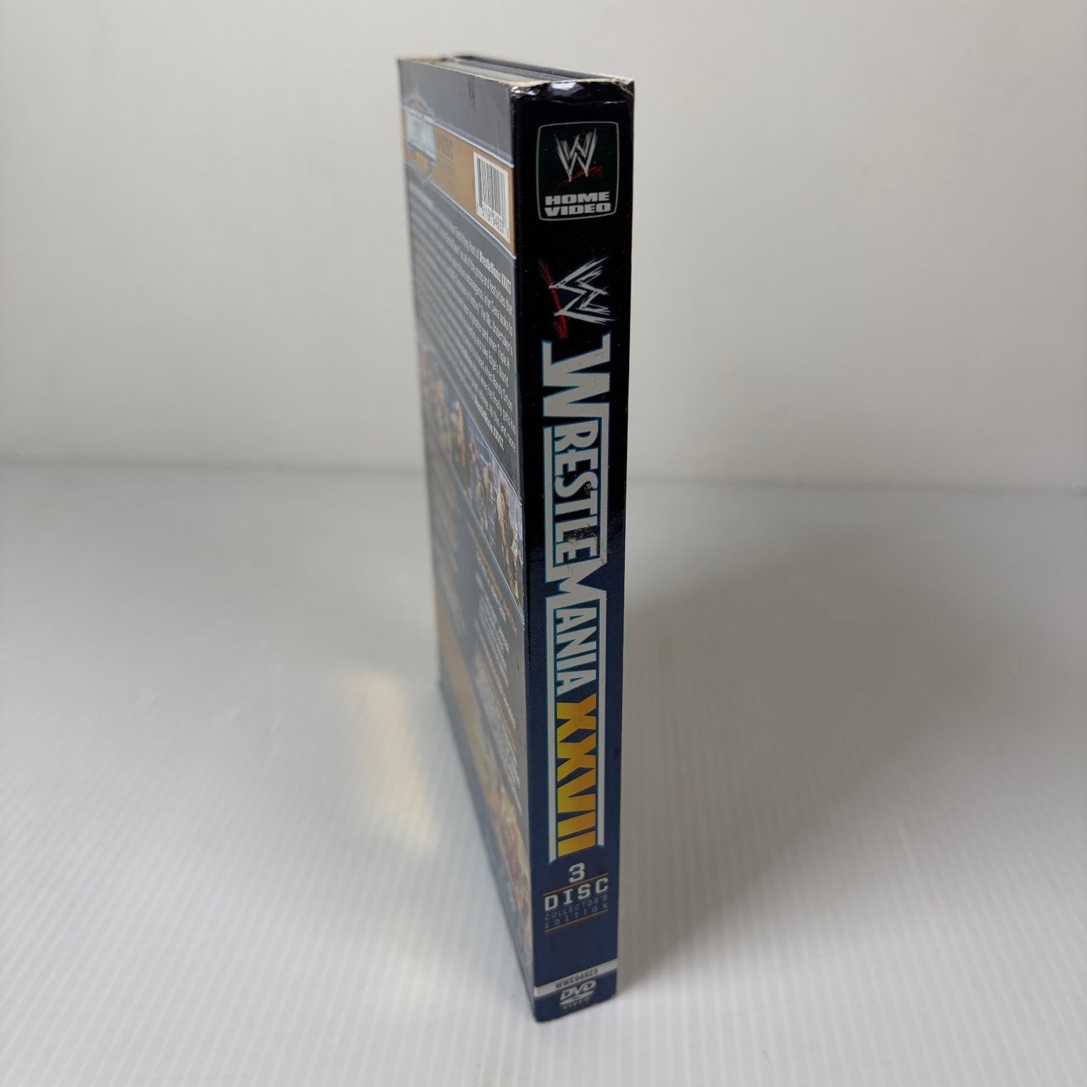 WrestleMania XXVII DVD 2011 3-Disc Collector's Edition Undertaker Cena Rock