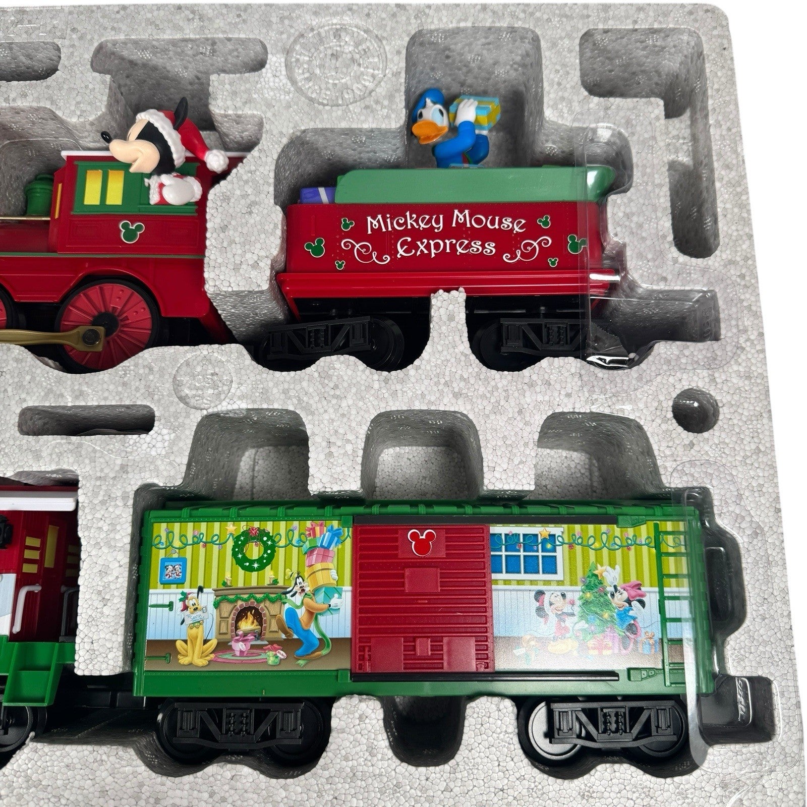 Lionel Mickey Mouse Disney 2021 Christmas Rail Road Train Set 7-11773 Tested