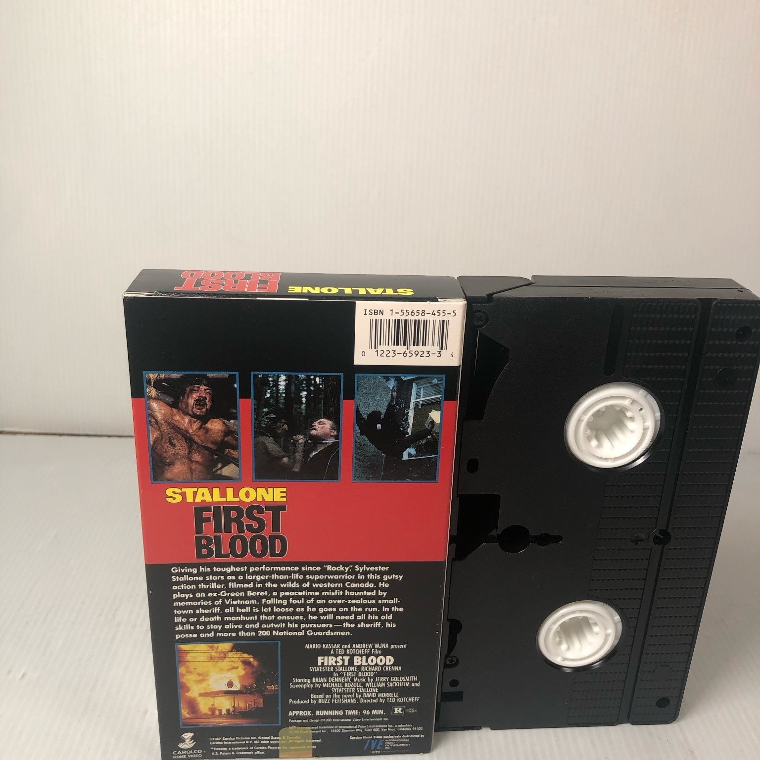 First Blood VHS 1982 Action Thriller Sylvester Stallone IVE Rambo Original