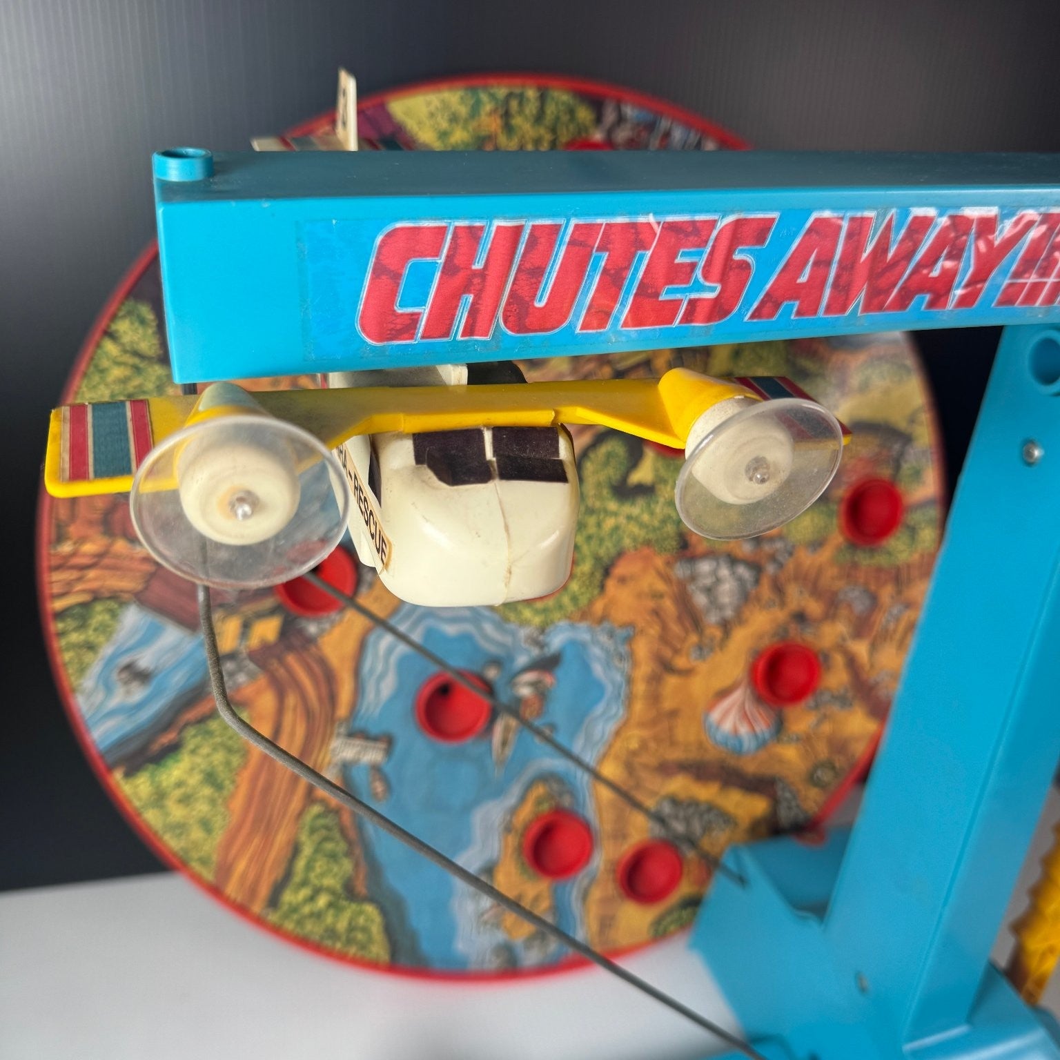 Vintage Chutes Away Gabriel Air-Rescue Target Game Board Game 1977 (2 Chutes)