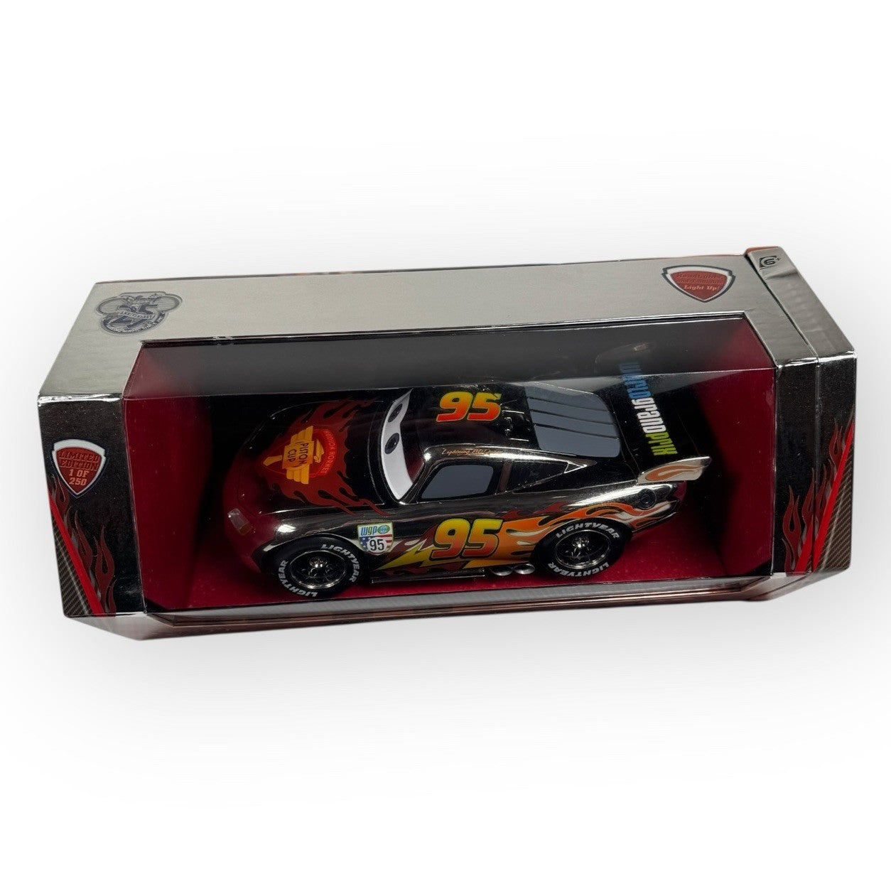 2011 Disney Pixar Cars D23 Expo Chrome 1:18 Die Cast Lightning McQueen LE 1/250