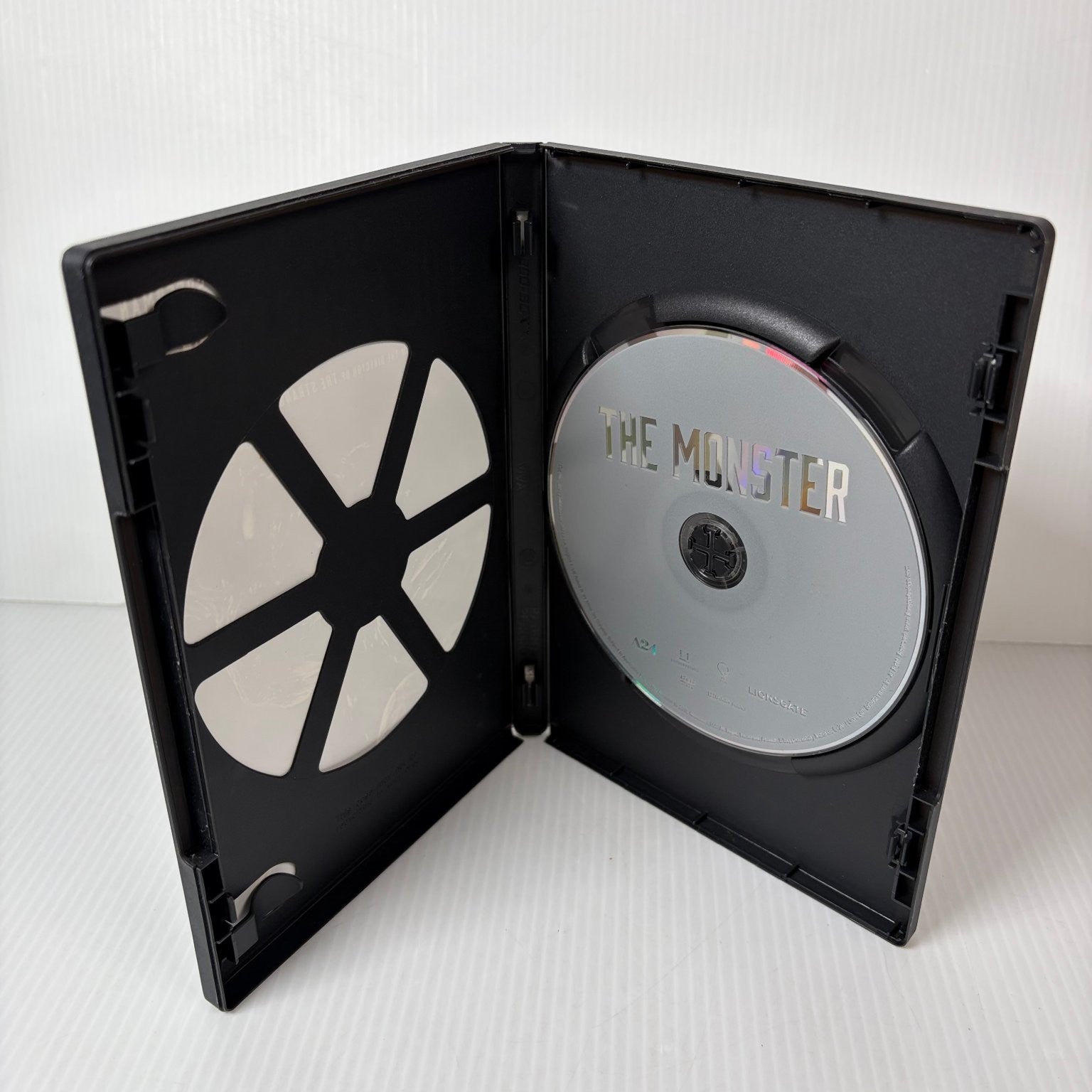 THE MONSTER DVD 2016 Zoe Kazan, Ella Ballentine, Bryan Bertino Horror Film