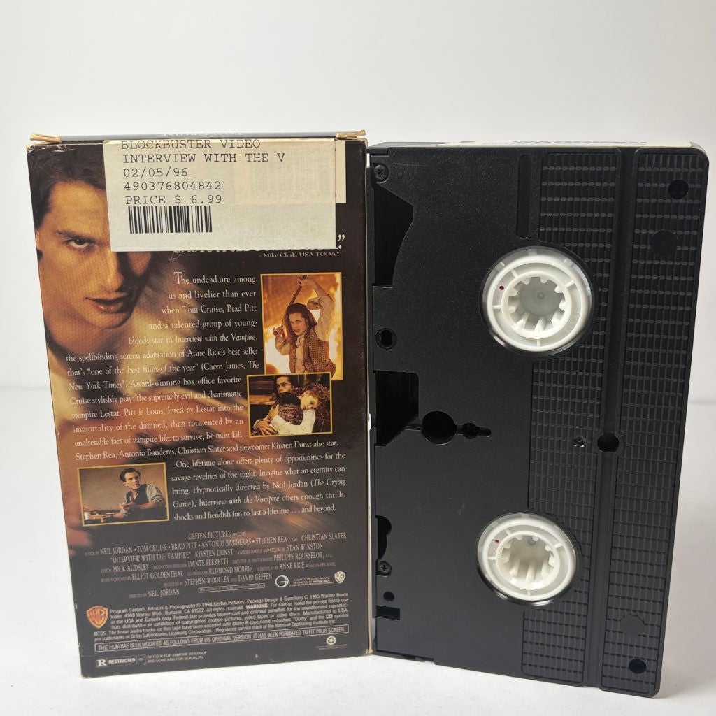 Interview With the Vampire VHS Tom Cruise Brad Pitt Warner Home Video 1995