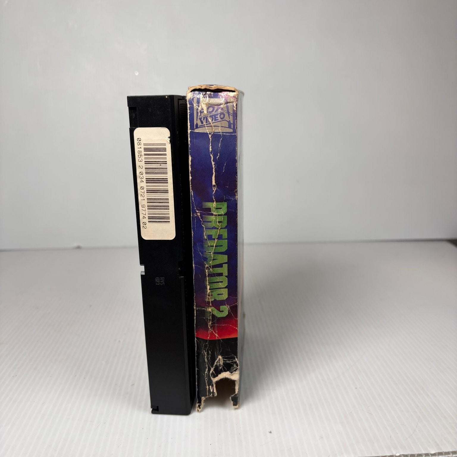 Predator 2 VHS 1990 Action Sci-Fi Fox Video Danny Glover (Worn Box)