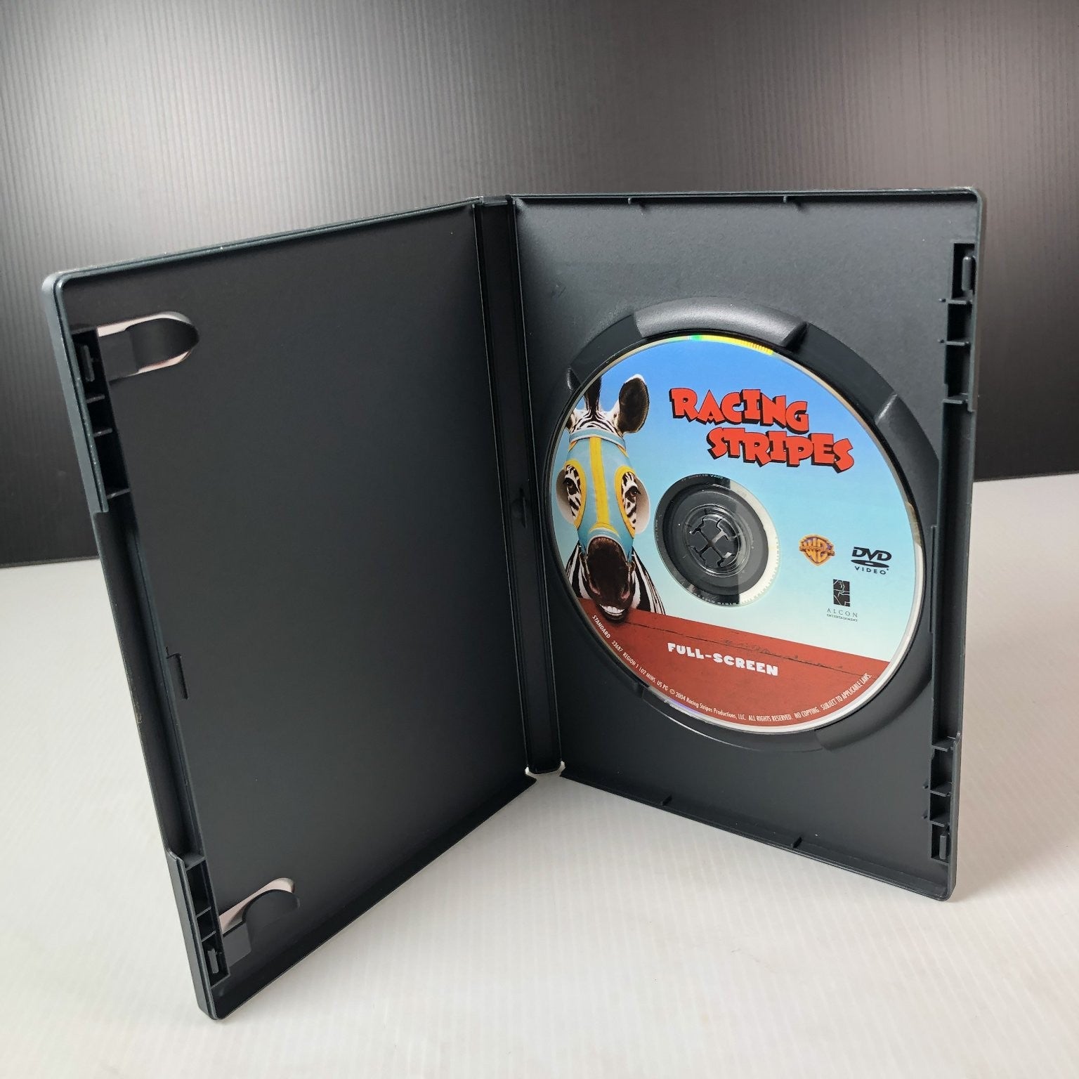 Racing Stripes DVD 2005 Full-Screen Edition Frankie Muniz Steve Harvey