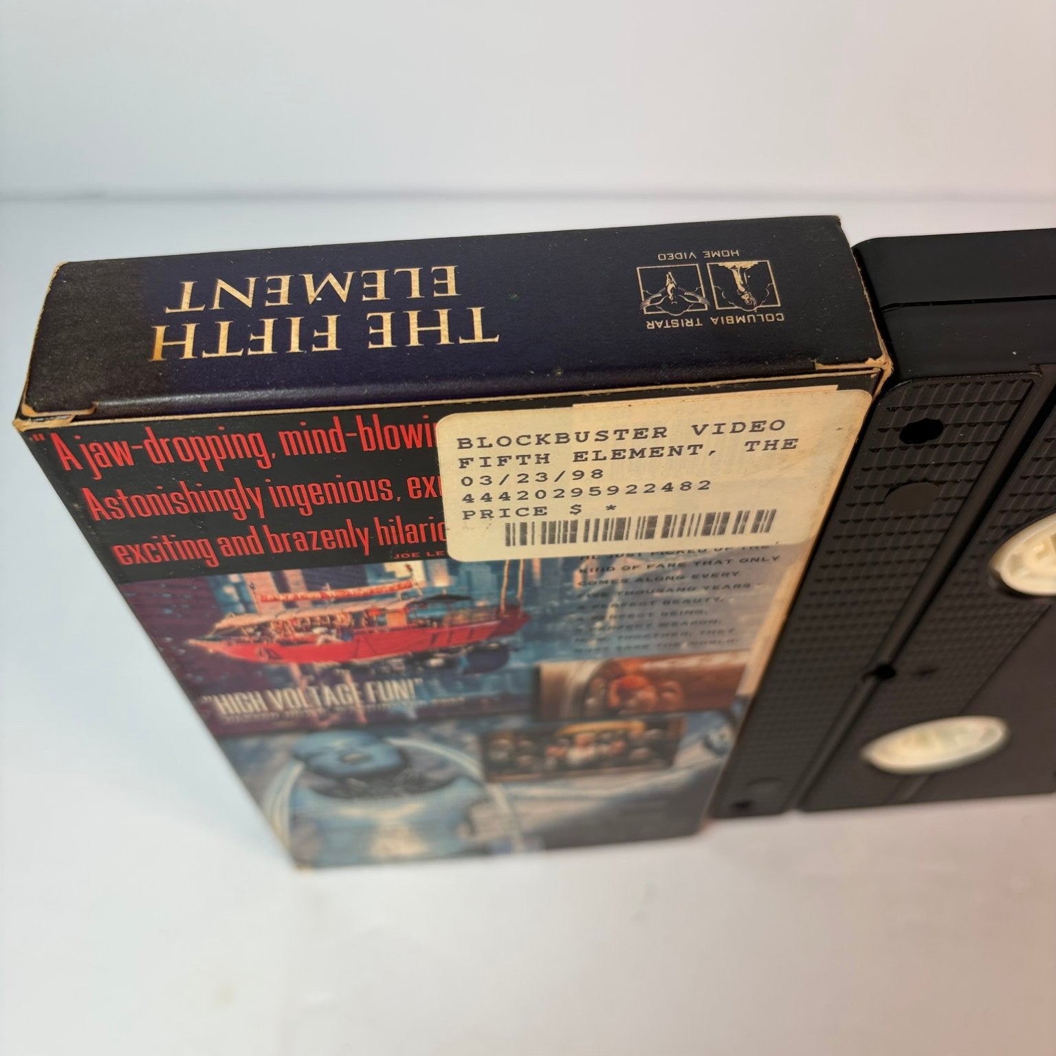 Bruce Willis The Fifth Element VHS 1997 Sci-Fi Action Columbia TriStar