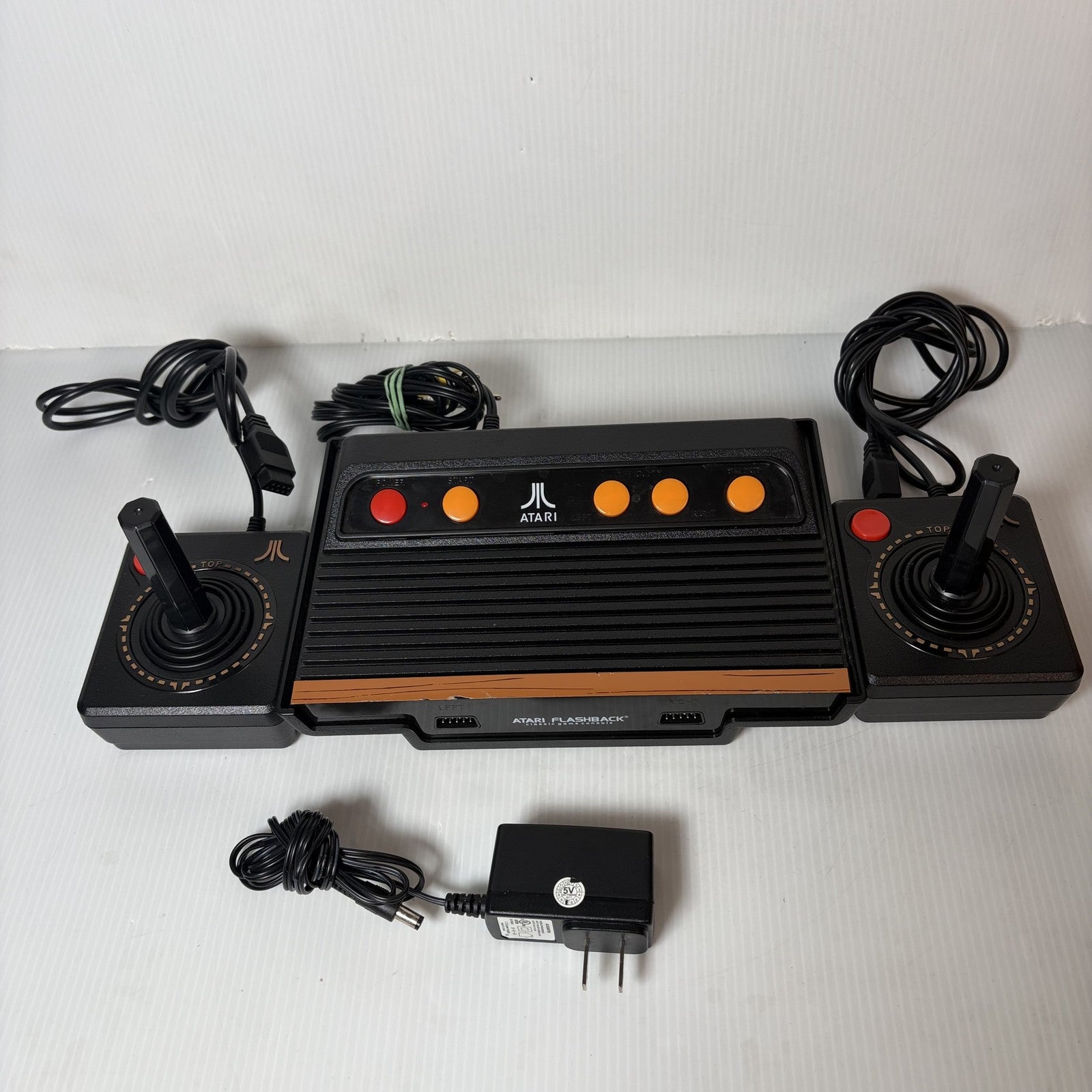 Atari Flashback 8 Classic Game Console System with 2 Joysticks Tested Working