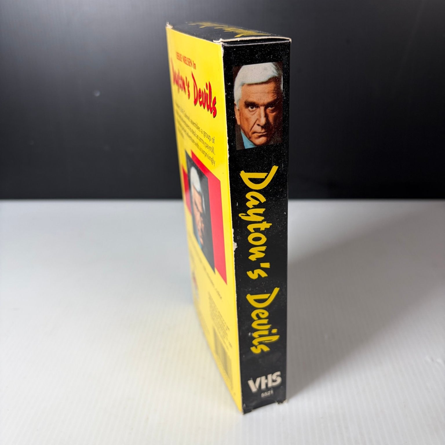 Dayton's Devils VHS 1991 Action Leslie Nielsen Front Row Entertainment