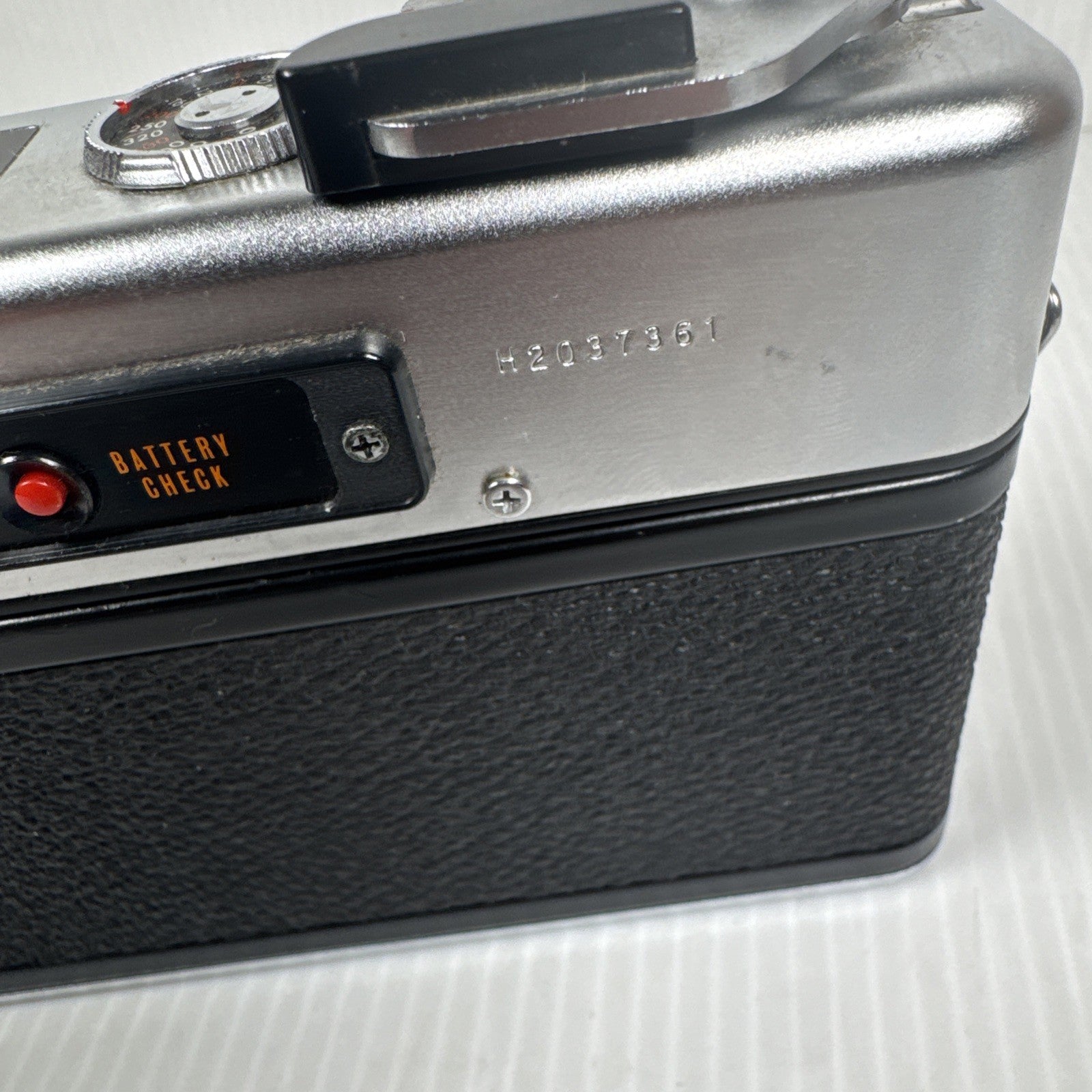 Yashica Electro 35 GSN 35mm Film Camera Yashinon 45mm f1.7 Lens As Is Untested