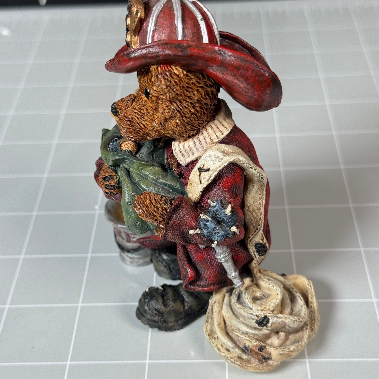 Elliot The Hero Boyds Bears & Friends Vintage Resin Statue 3E/178