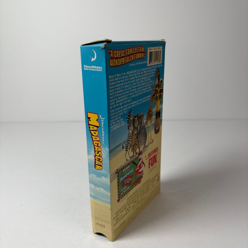 Madagascar VHS DreamWorks 2005 Animated Includes Penguins Christmas Caper