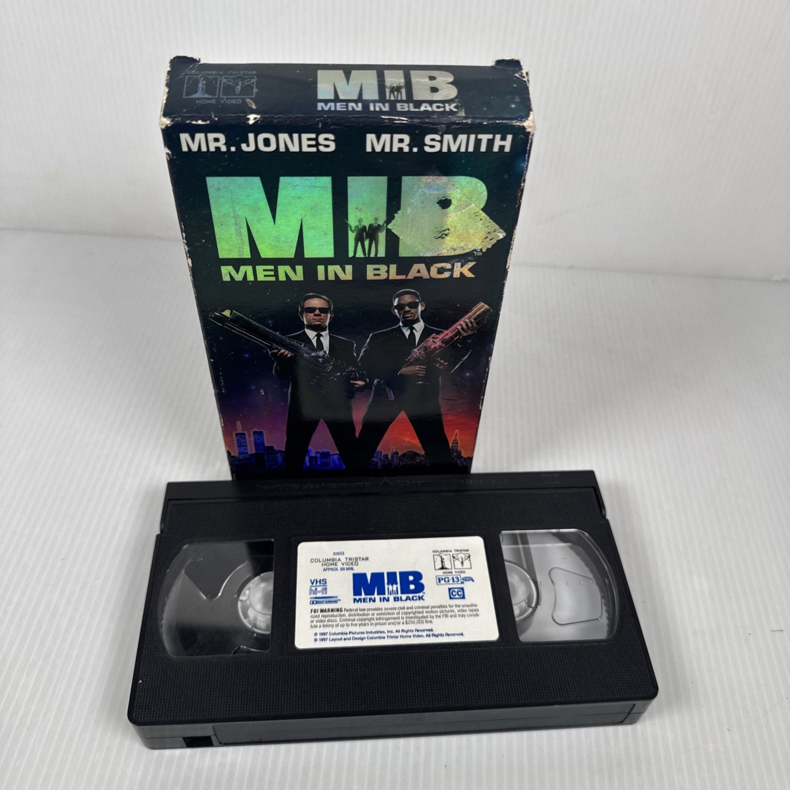 Men In Black MIB VHS 1997 Will Smith Tommy Lee Jones