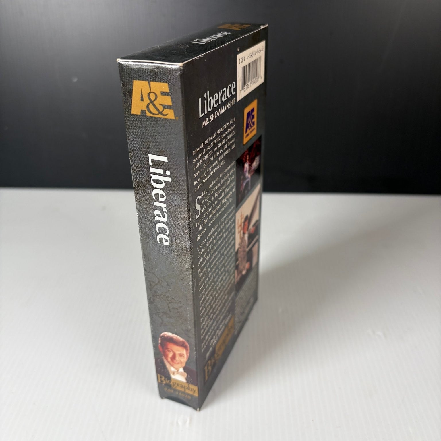 Liberace Mr. Showmanship VHS A&E Biography 1993 Music A&E Home Video