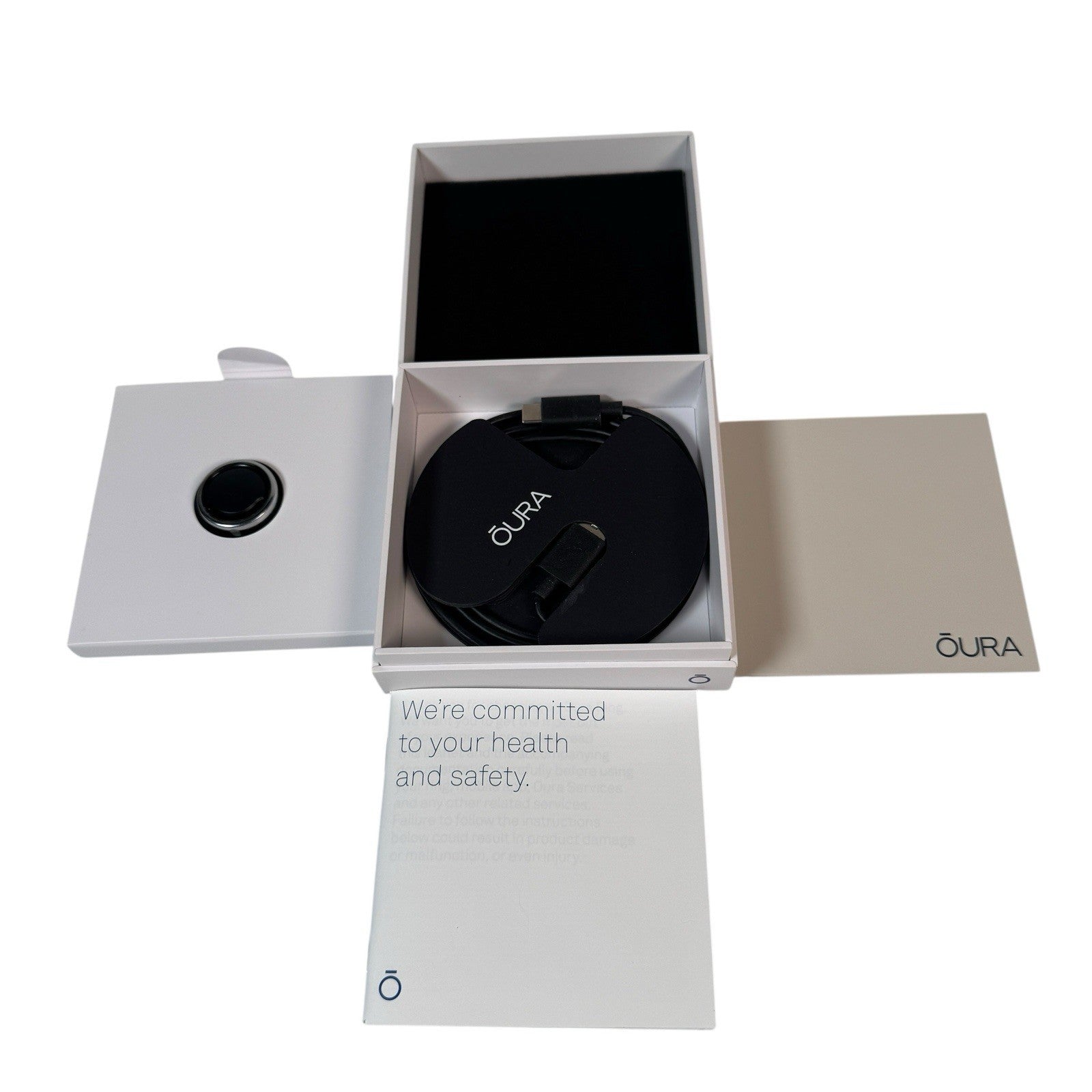 Oura Ring Gen 3 Size 11 Complete with Charger in Silver