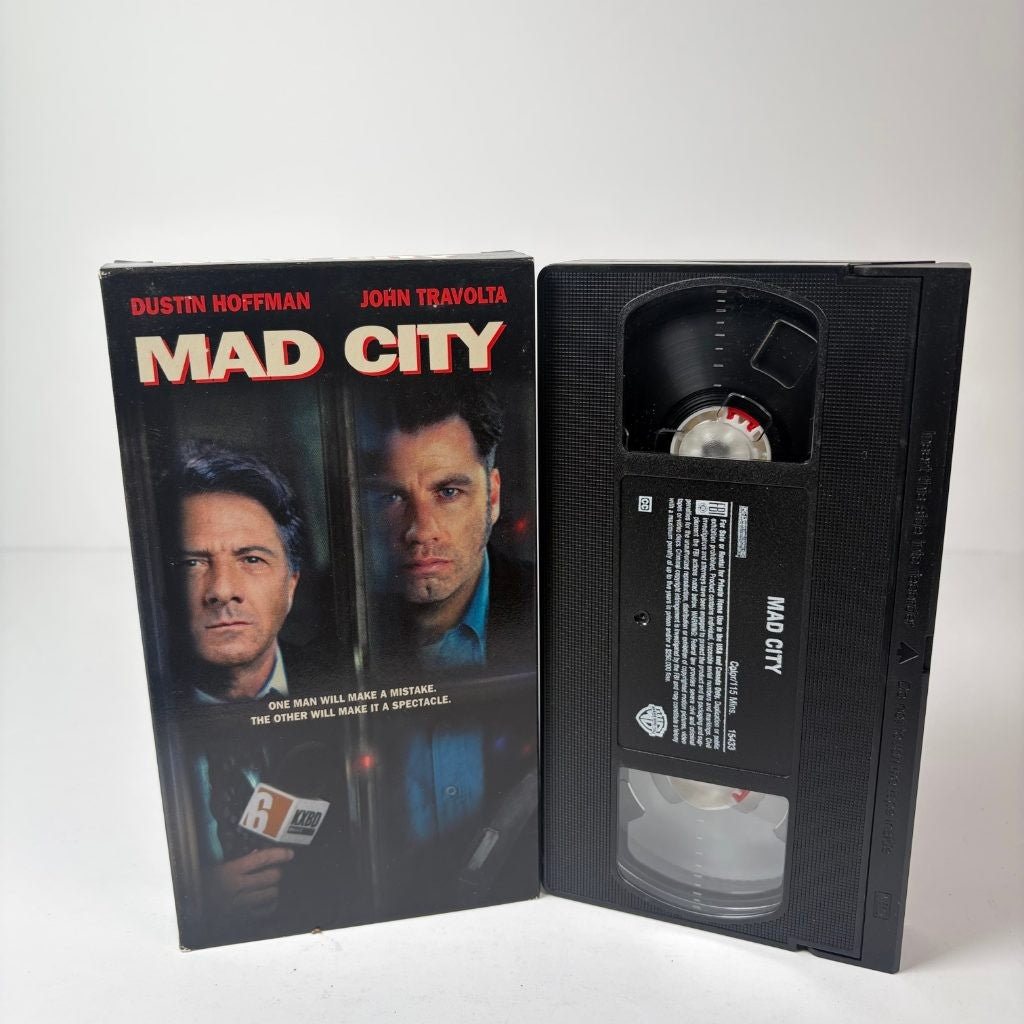 Mad City VHS Dustin Hoffman John Travolta Costa-Gavras Warner Bros 1997