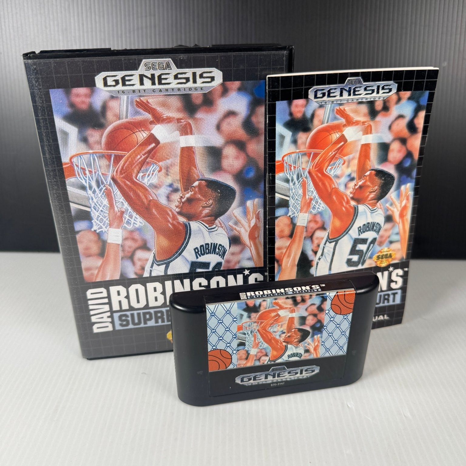 David Robinson's Supreme Court Sega Genesis Video Game Basketball Complete CIB