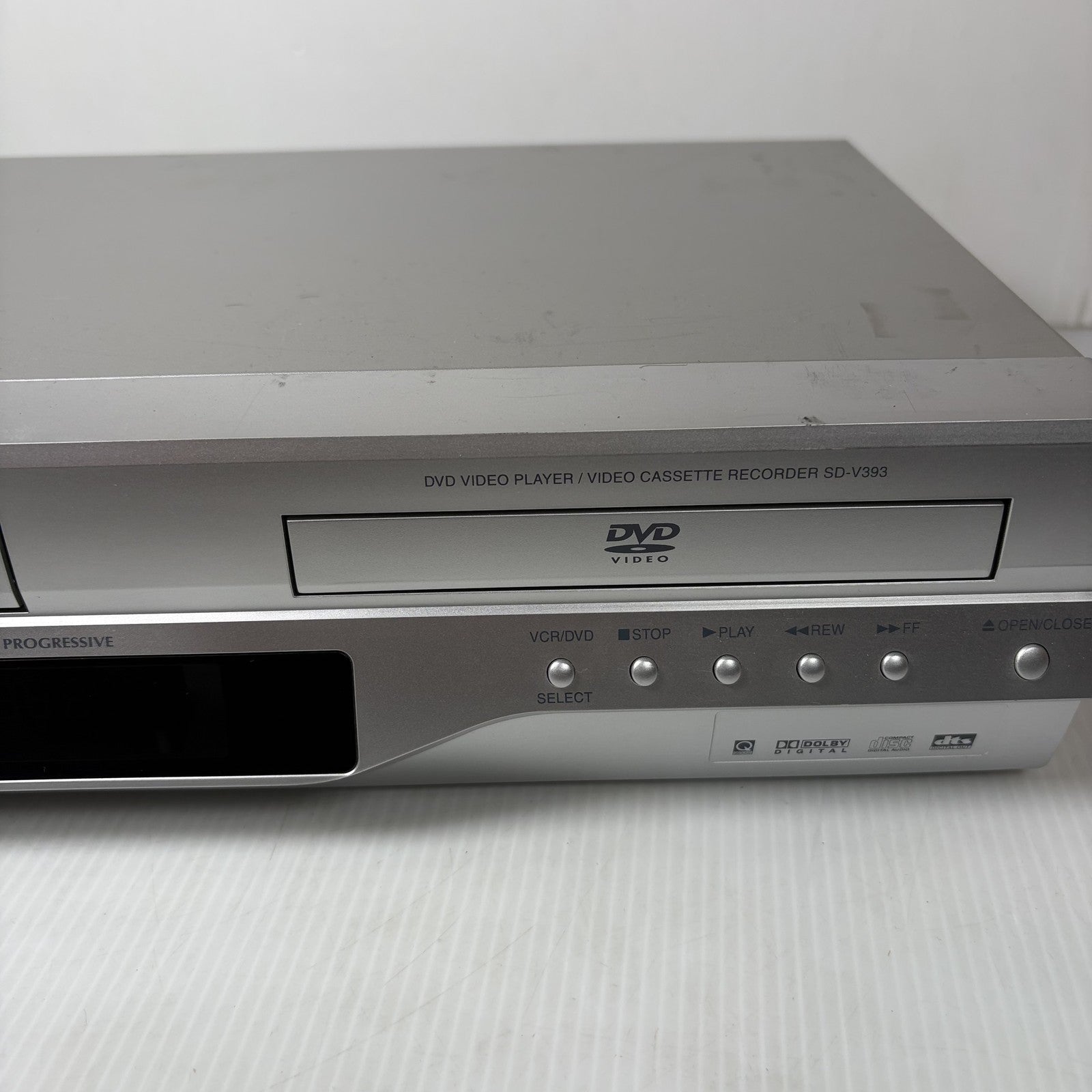 Toshiba SD-V393SU DVD Player VCR Combo VHS Hi-Fi Stereo Progressive Scan