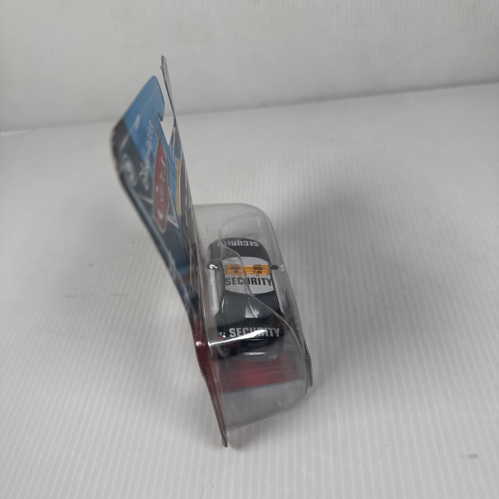 2009 Disney Pixar Cars w Lenticular Eyes Marlon Clutches McKay #126 Toy Car NISP