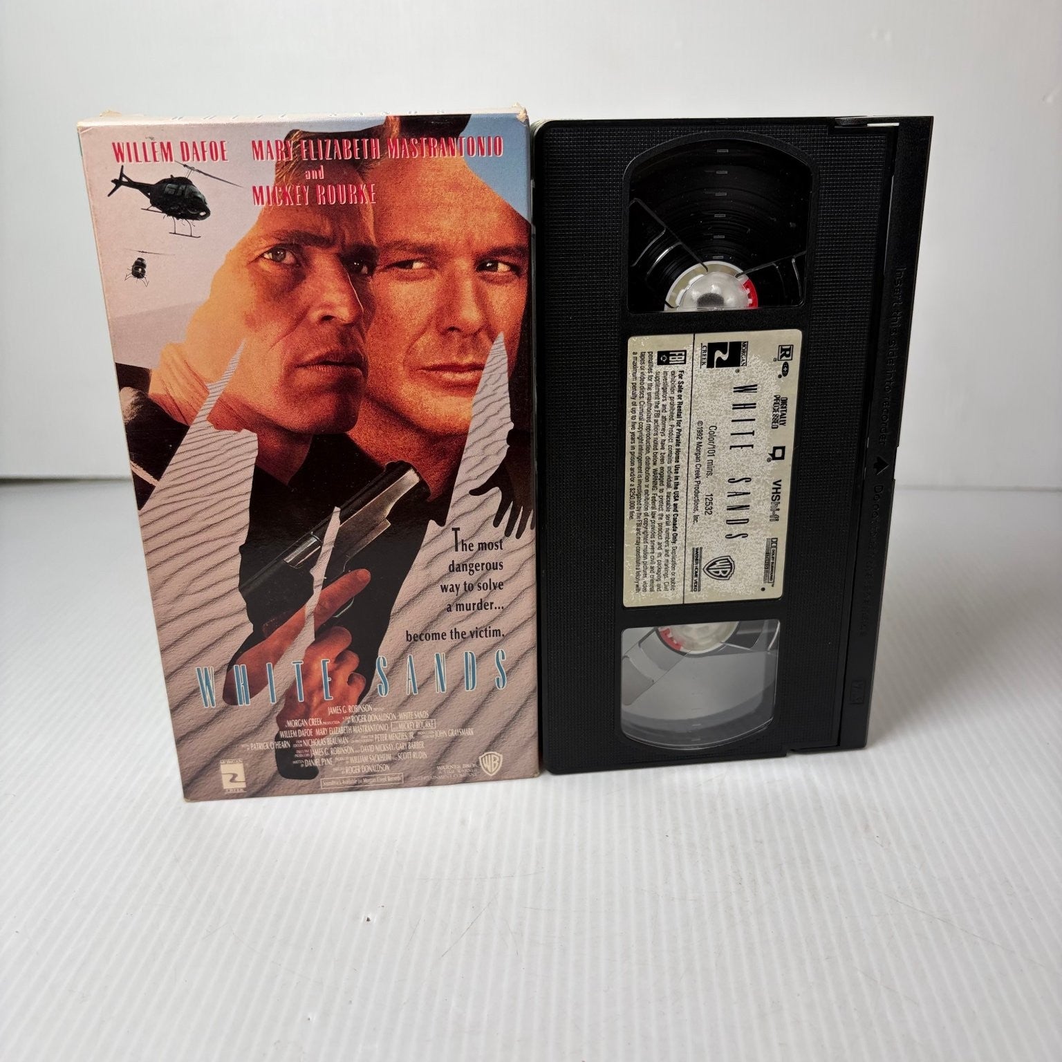 White Sands VHS 1992 Thriller Willem Dafoe Mickey Rourke Warner Home Video