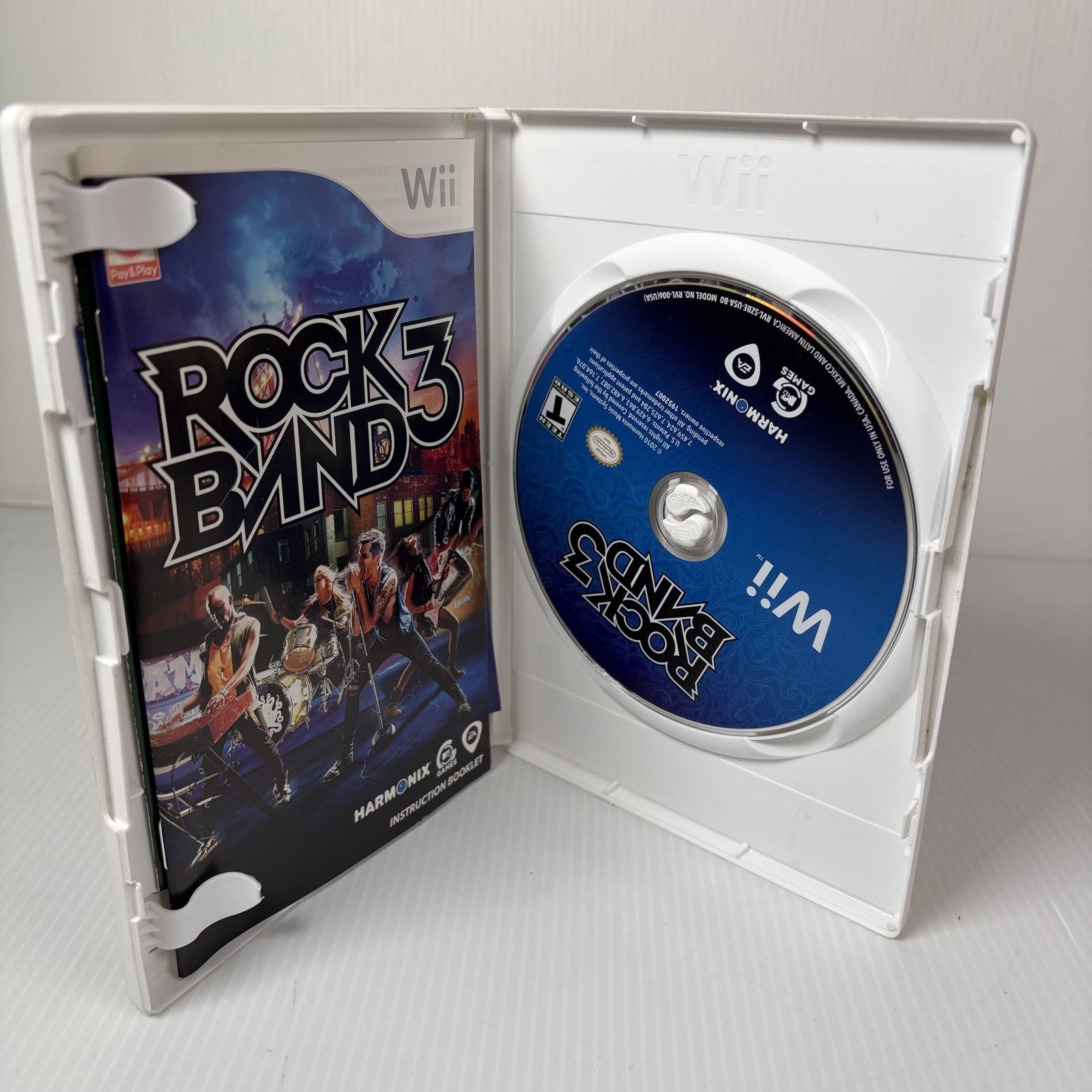 Rock Band 3 - Nintendo Wii Game Complete w/ Manual CIB - Music Rhythm EA