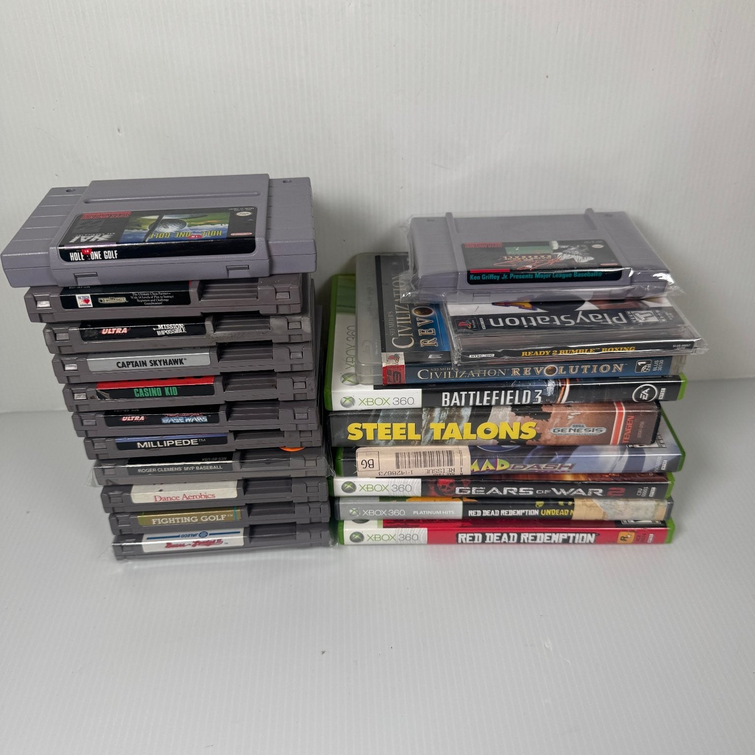 Mixed Lot of 20 Retro Games NES, Genesis, Xbox 360 & More Red Dead Redemption