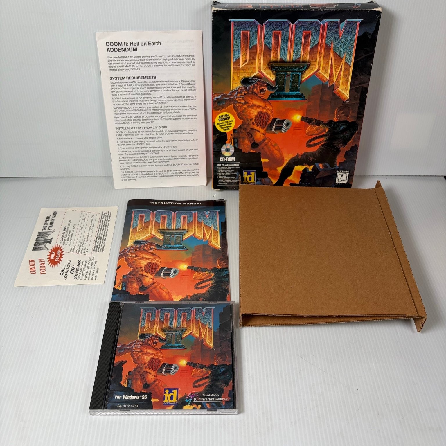 DOOM II: Hell on Earth Big Box PC Complete Video Game id Software FPS Windows 95