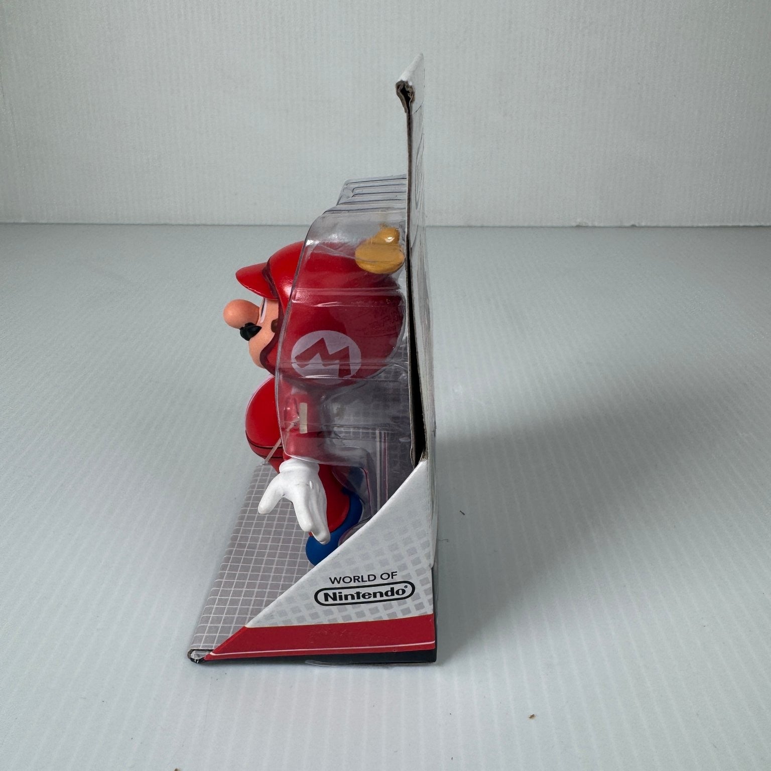 World of Nintendo Propeller Mario Super Mario 3.5" Collectible Figure