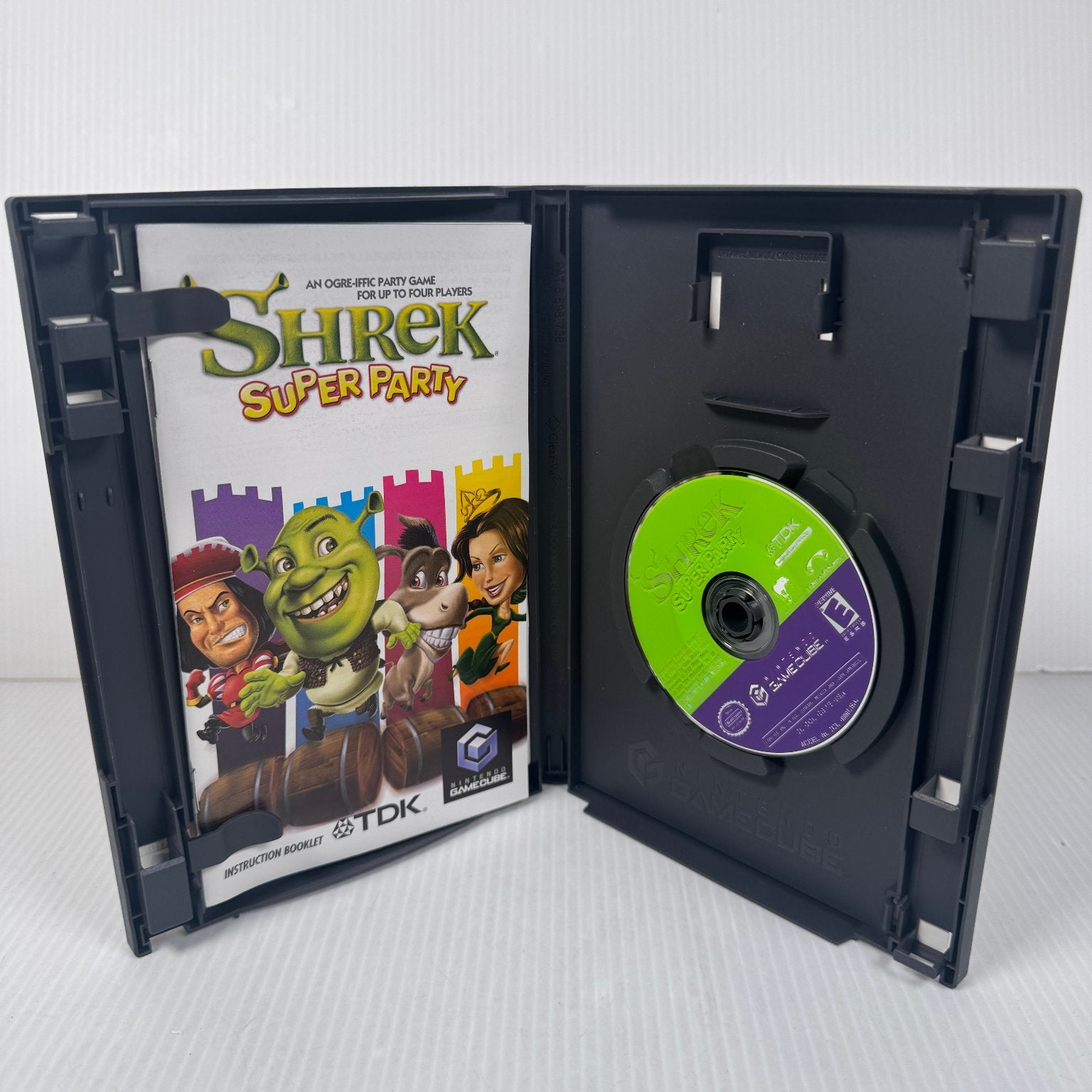 Shrek Super Party Nintendo GameCube Video Game Complete CIB Multiplayer Party