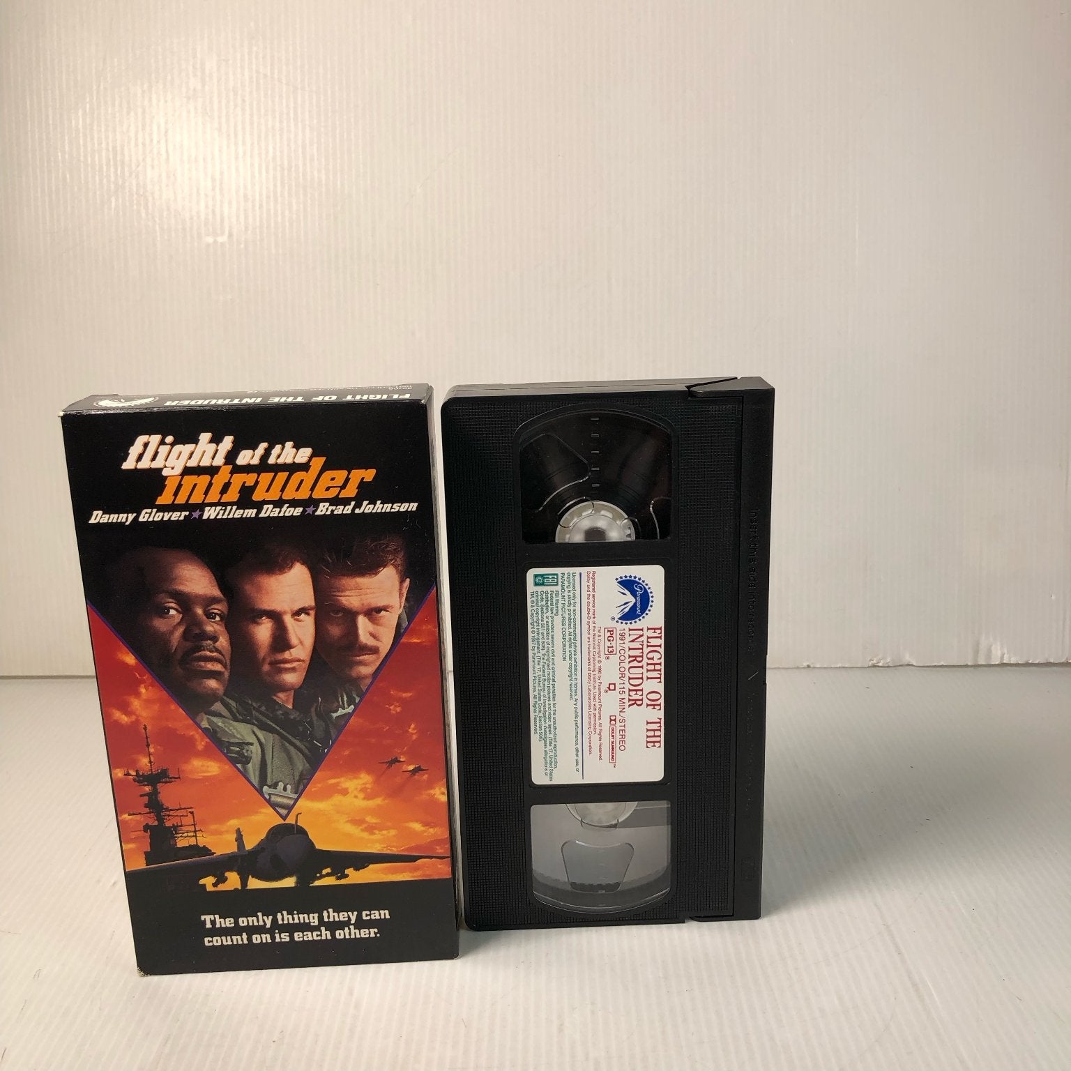 Flight of the Intruder VHS 1991 Action Military Thriller Paramount Pictures