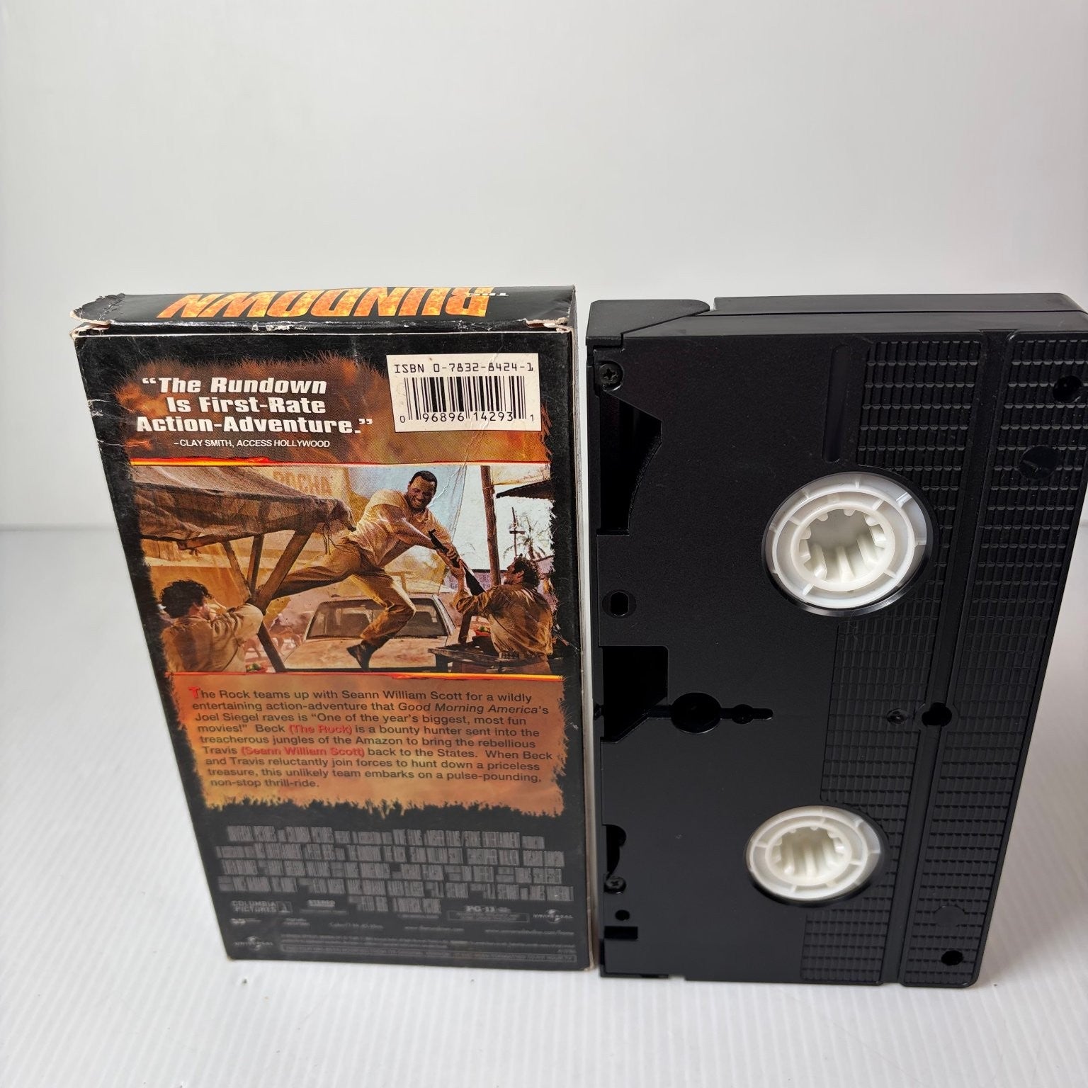 The Rundown VHS 2003 Action Adventure Comedy Dwayne Johnson Universal