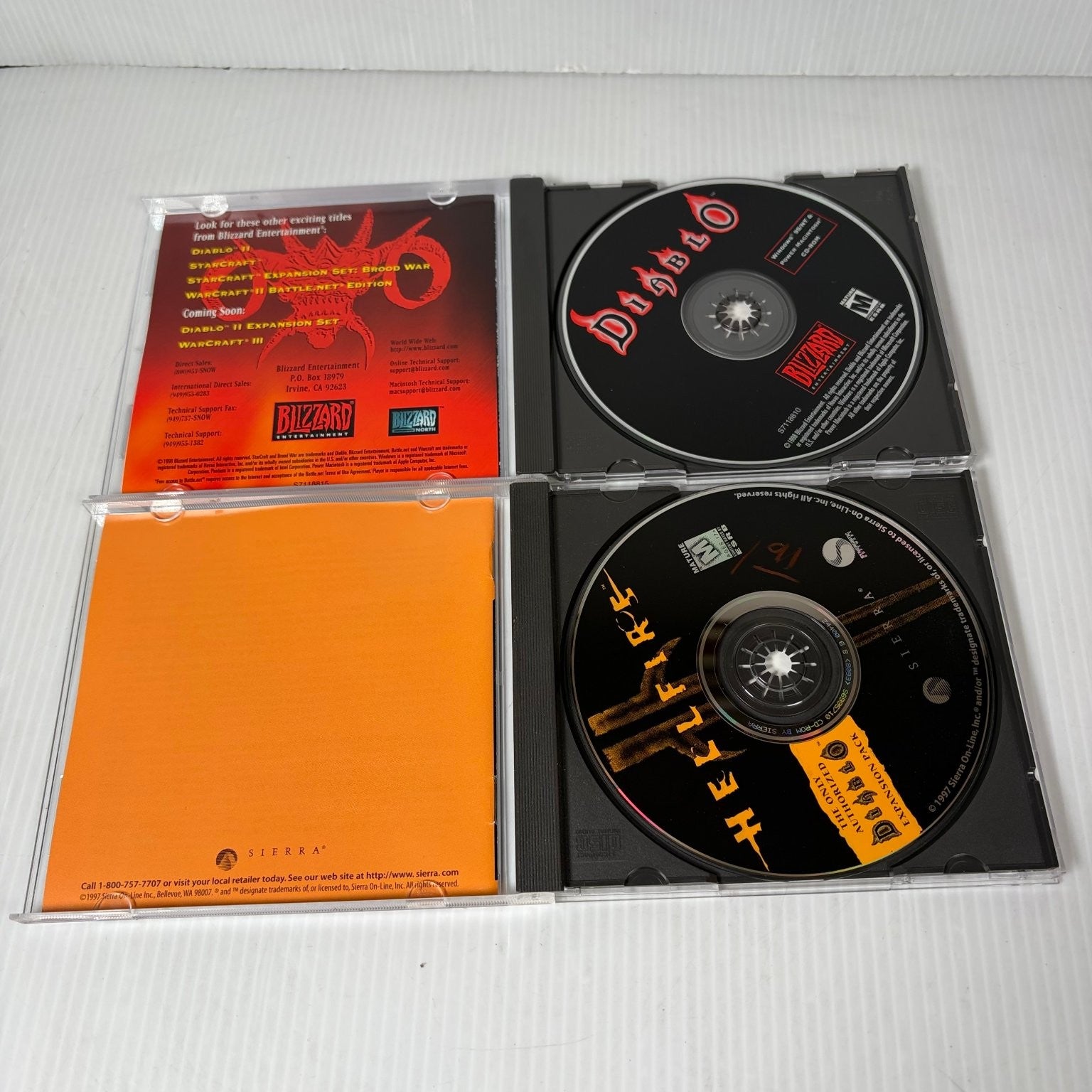 Diablo with Hellfire Expansion Pack PC Video Game Blizzard Sierra Classic RPG